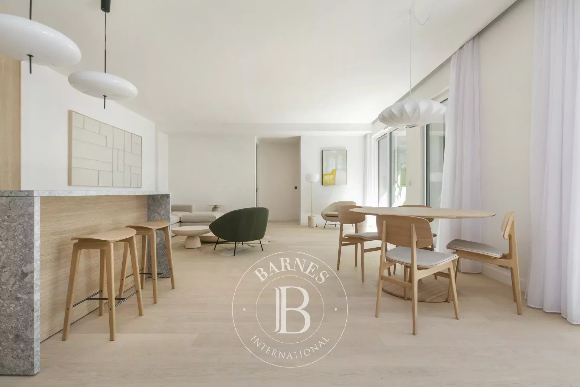 Daire Paris 8ème - picture 4