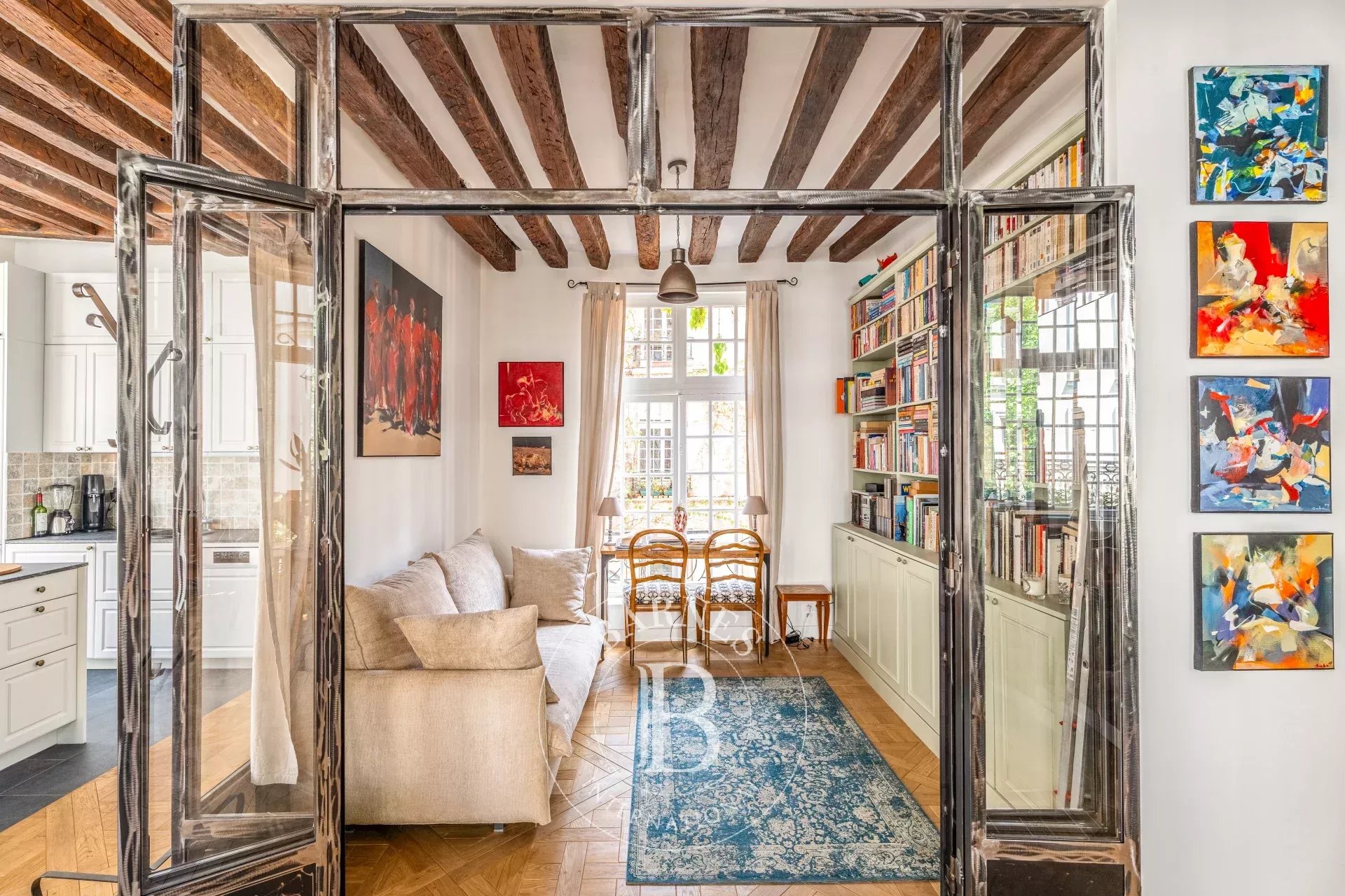 Daire Paris 4ème - picture 17