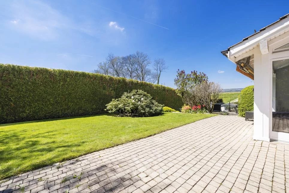 Superbe propriété à quelques minutes de l'École Internationale