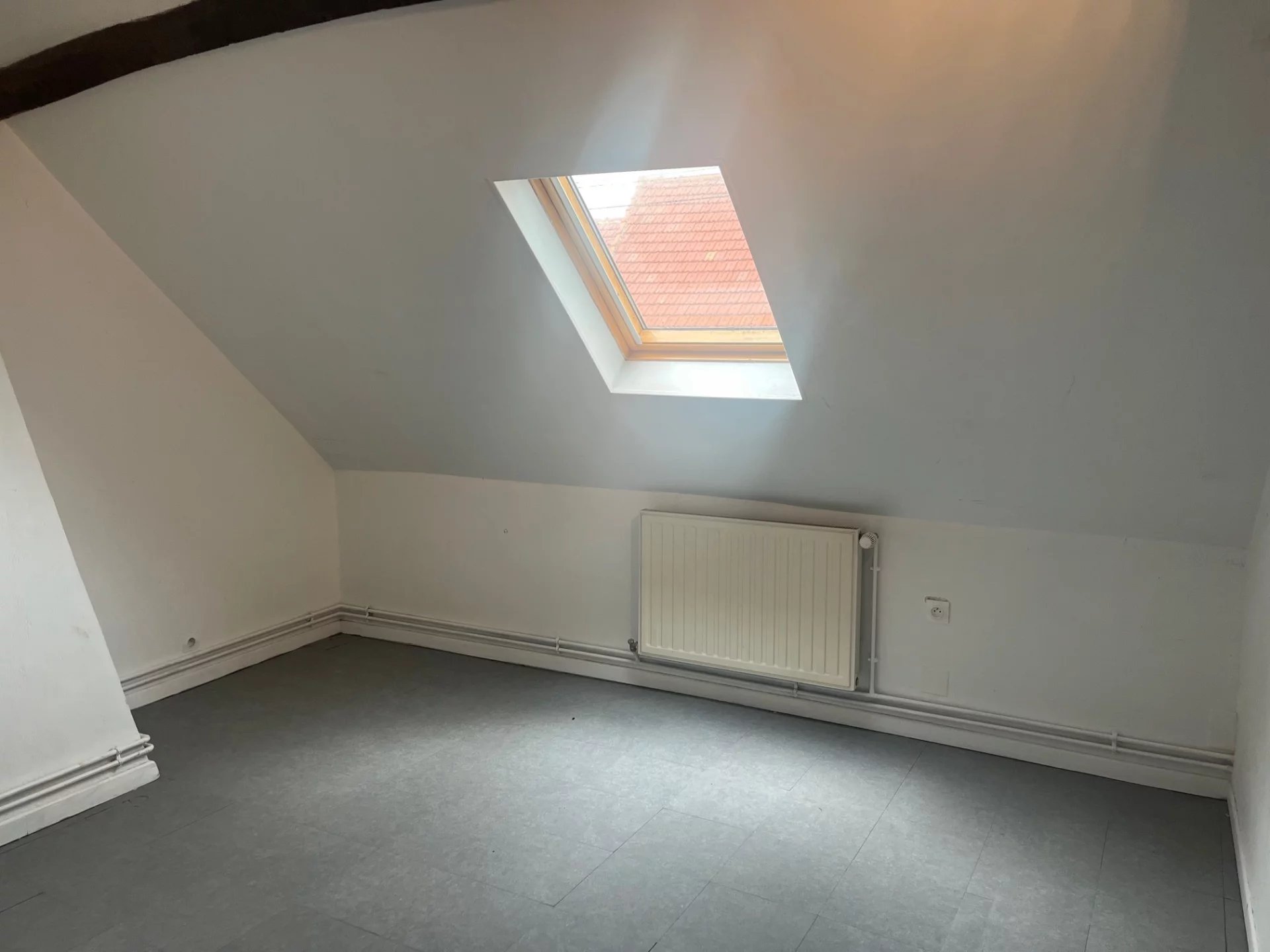 Harbonnières / Maison avec autonomie de plain-pied avec cour — photo 8