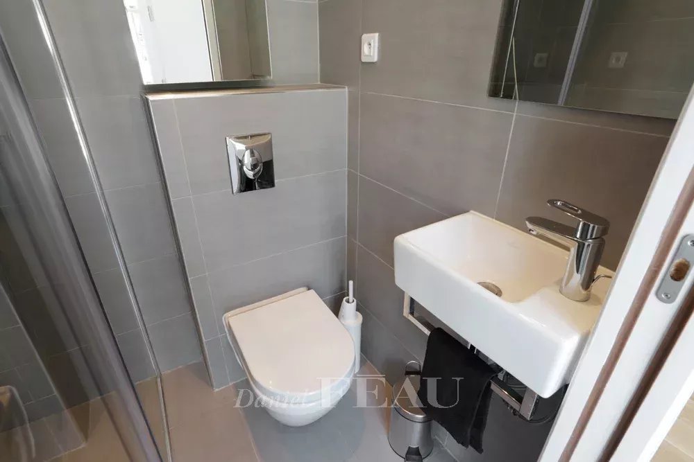 Rental Studio Paris 1st