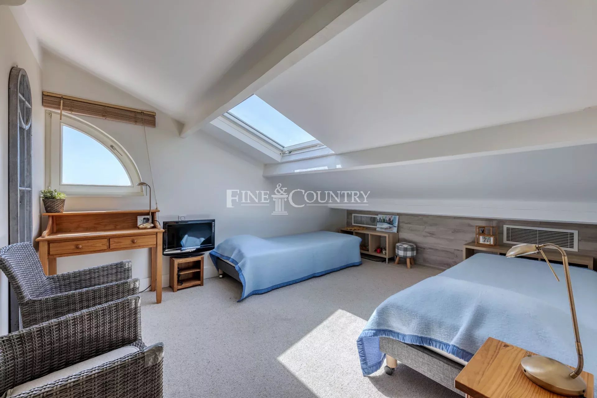 Photo of Villa For sale in Le Cannet Village with Panoramic Sea Views