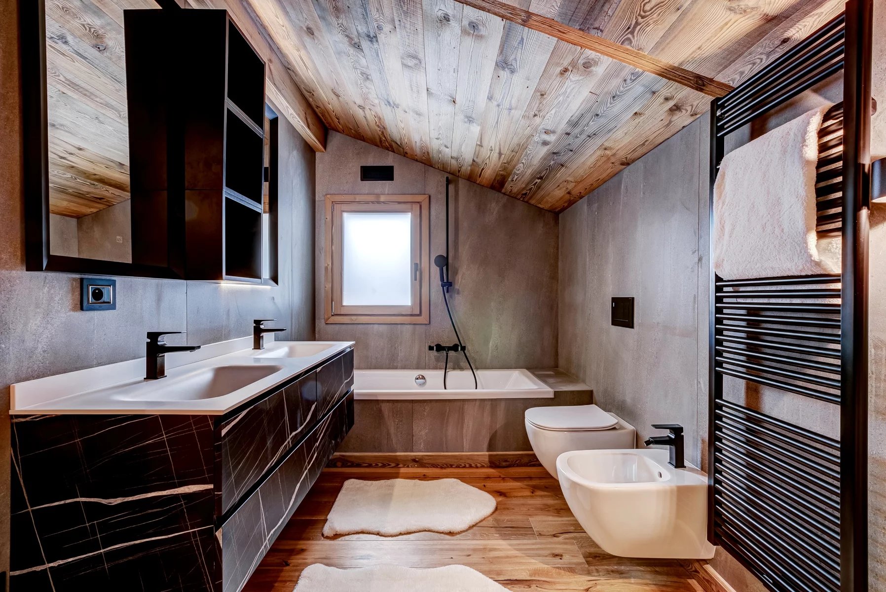 Photo of ARGENTIERE - New-build 5-bedroom chalet with pool close to les Grands Montets