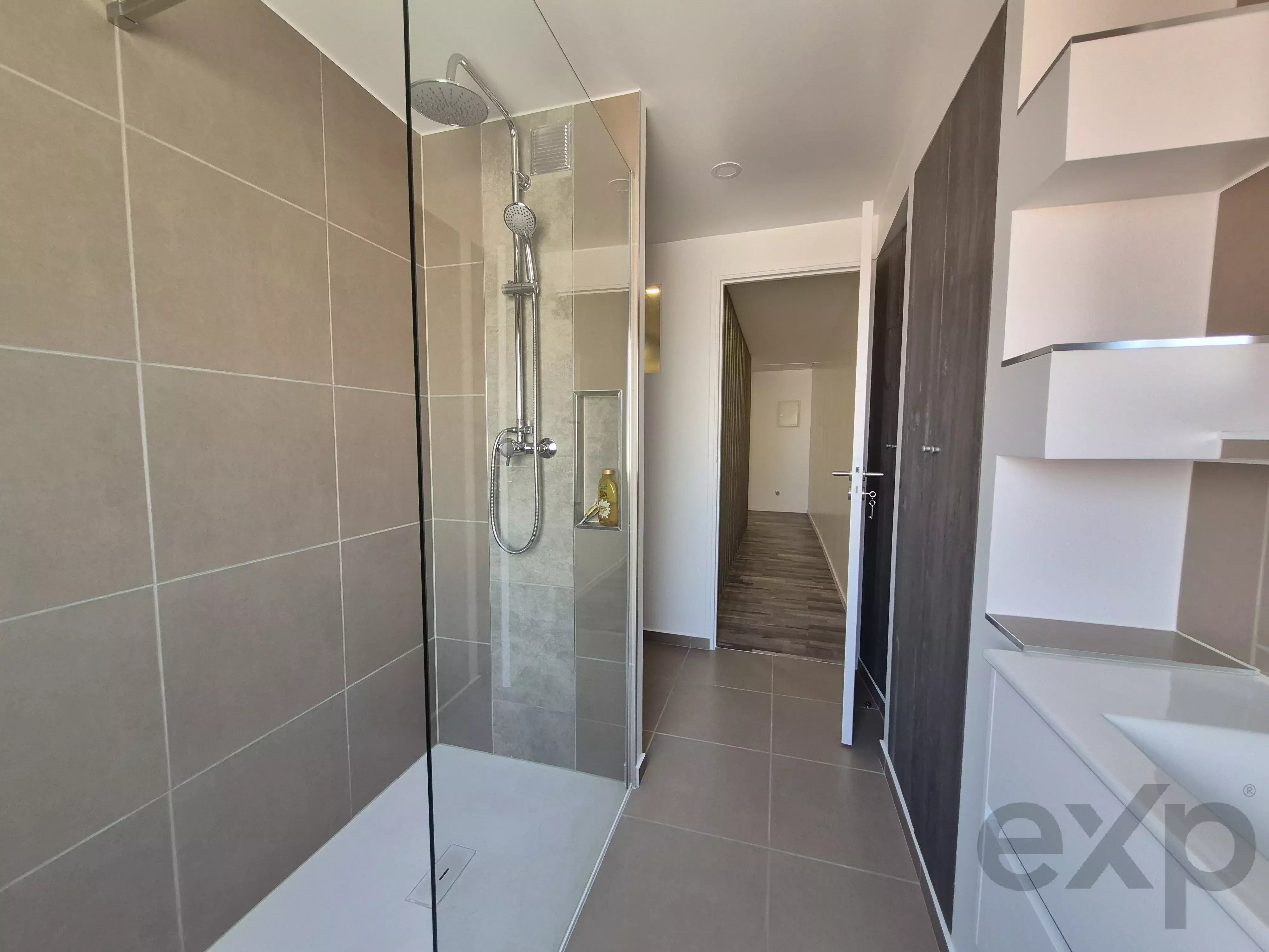 New house, 2 bedrooms, large patio, Alvor center 87107231 image 32