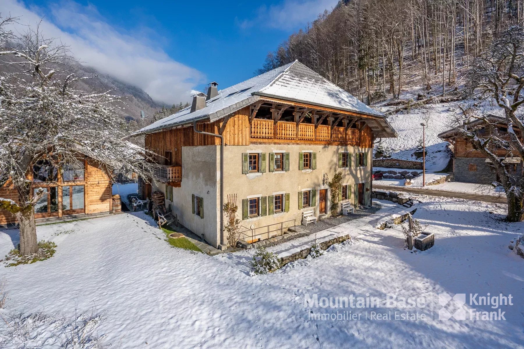 Photo of 12 bedroom farmhouse in Montriond