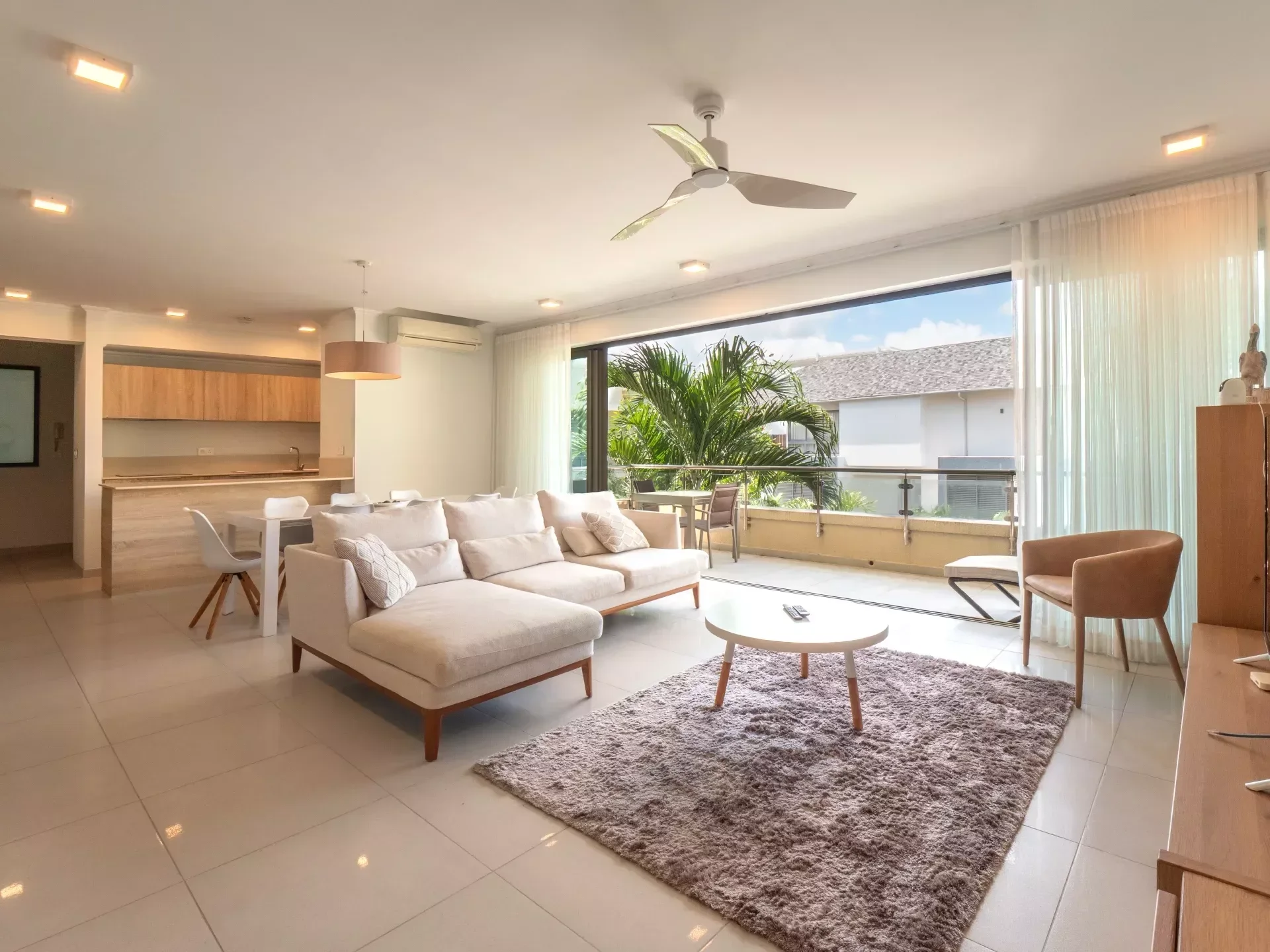 TAMARIN – Spacious 122 m² Apartment with 2 Bedrooms for Sale - photo 1