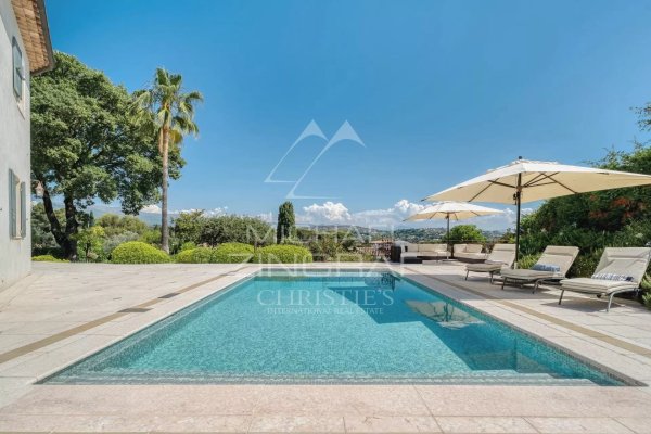 Biot – Provençal villa with open views stretching to the Mediterranean Sea — photo 2