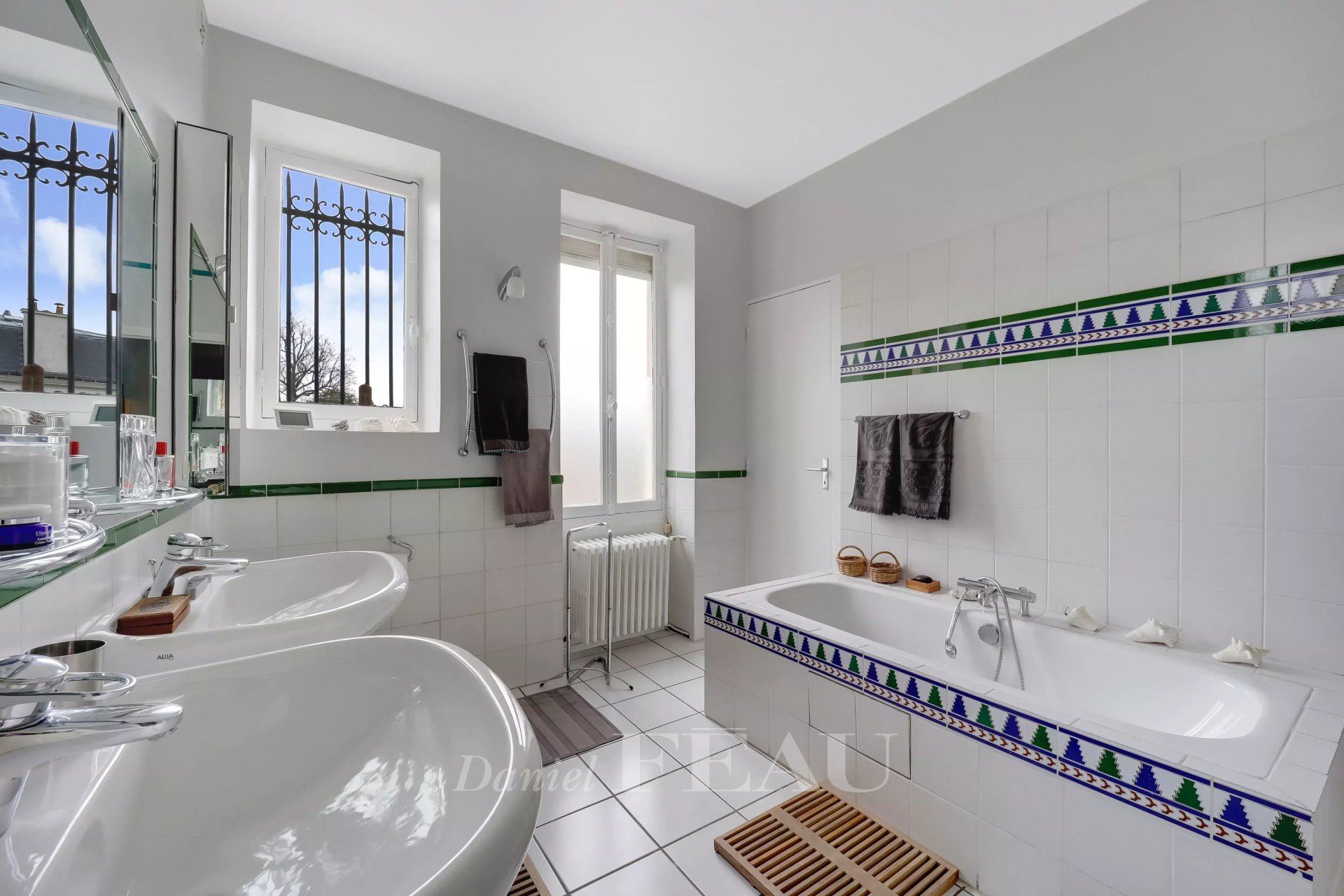 6 Bedroom Villa/Townhouse's Image 18
