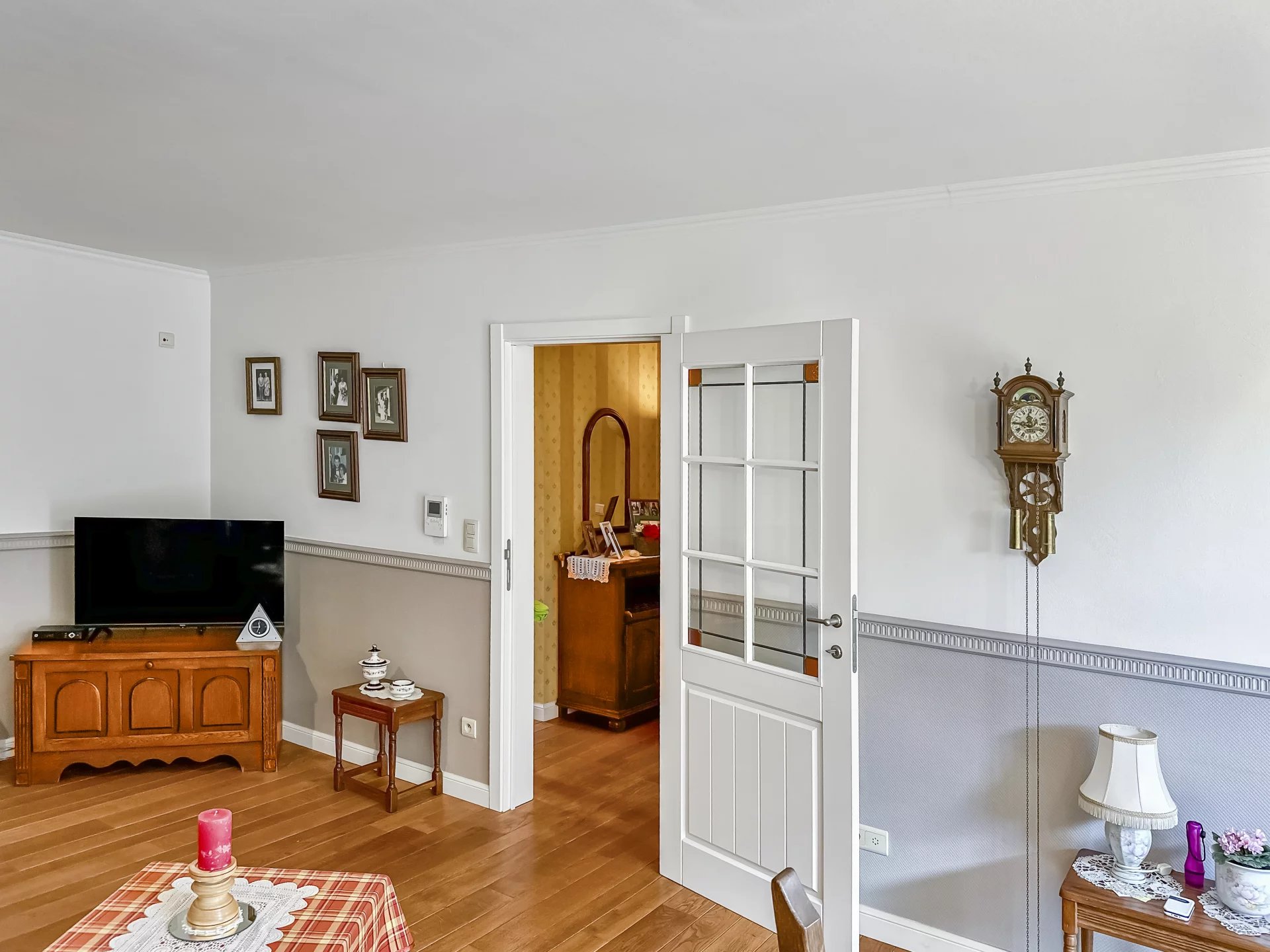 Te huur vanaf 1 oktober 2025 –  Appartement met 2-slp. met balkon en autostaanplaats in het centrum van Diepenbeek