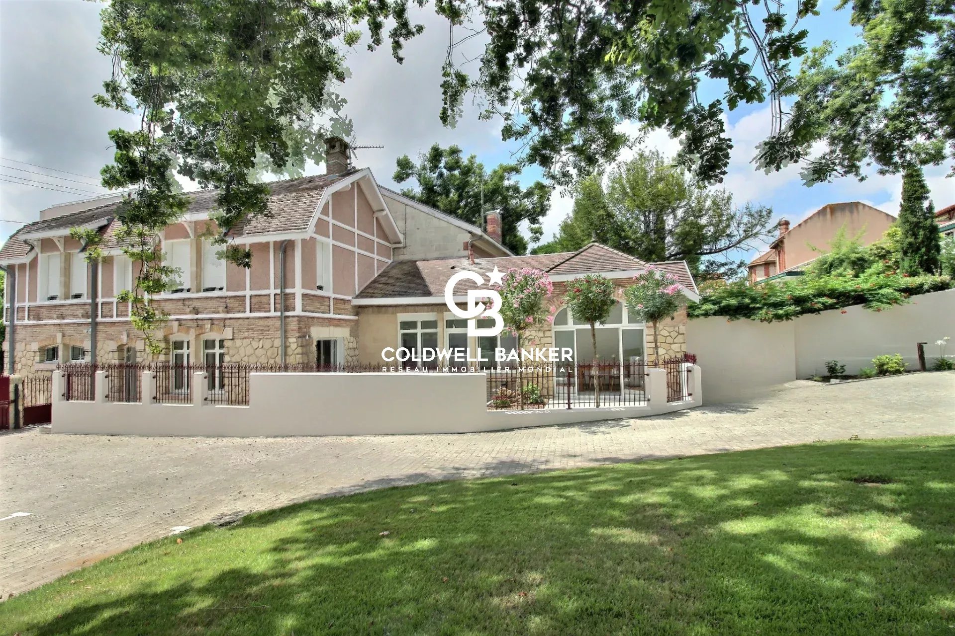 Agence immobilière de Silver Coast Int. Realty