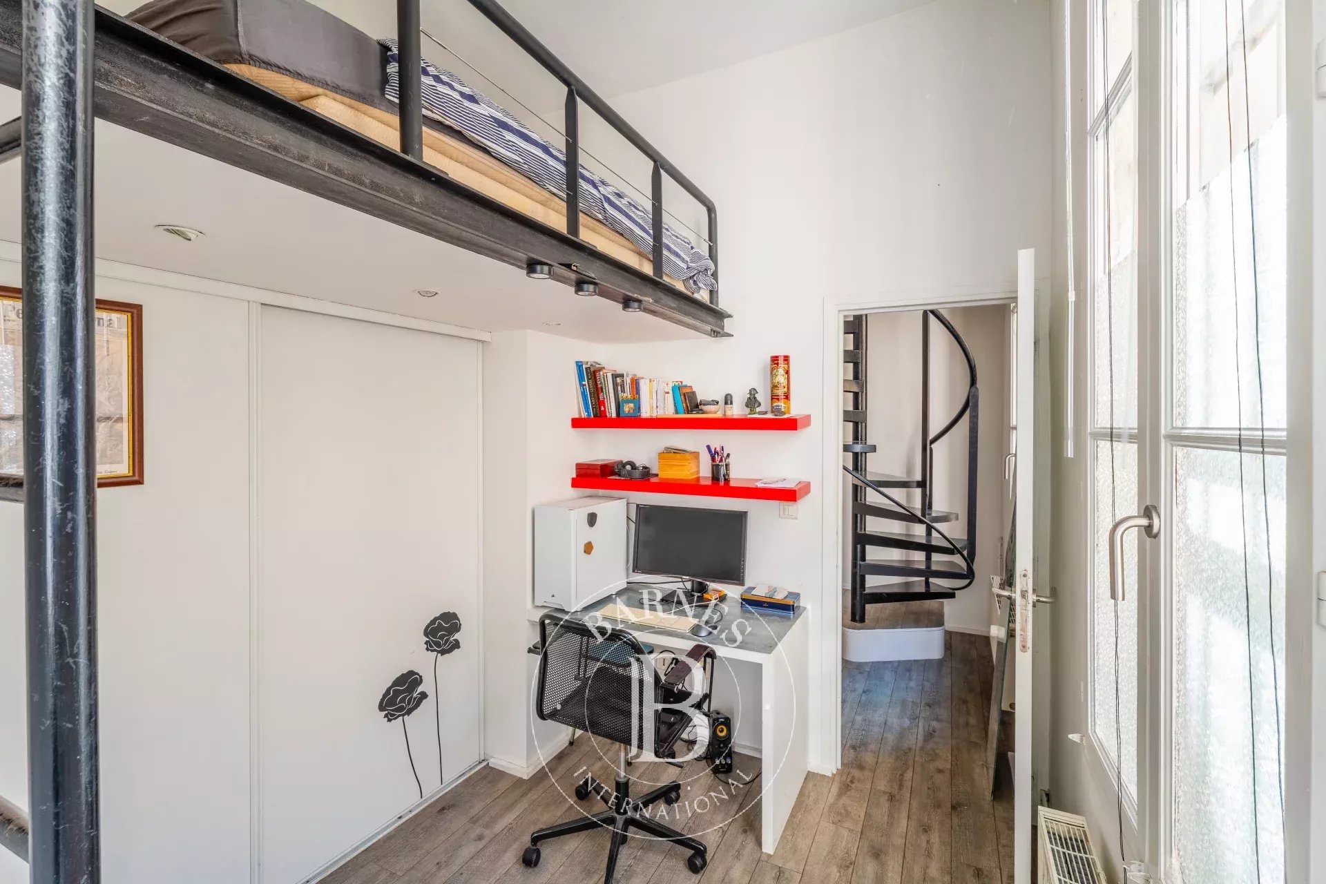 Daire Paris 3ème - picture 10