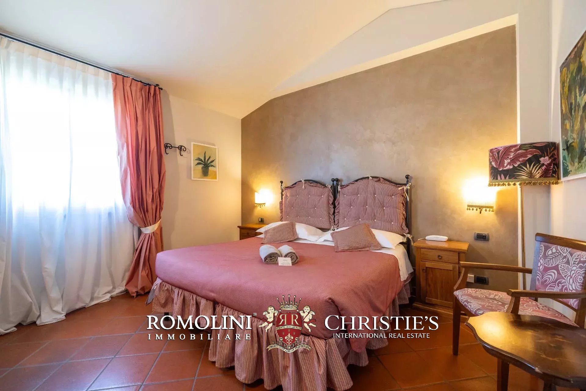63 Bedroom Villa/Townhouse's Image 63