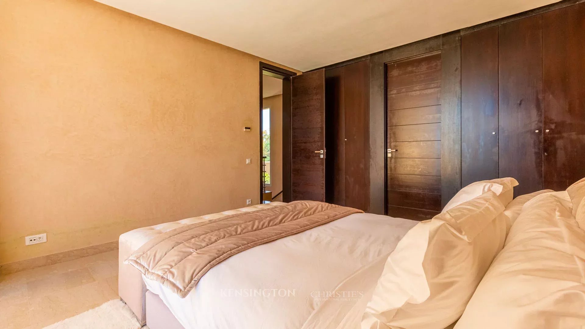 4 Bedroom Villa/Townhouse's Image 22