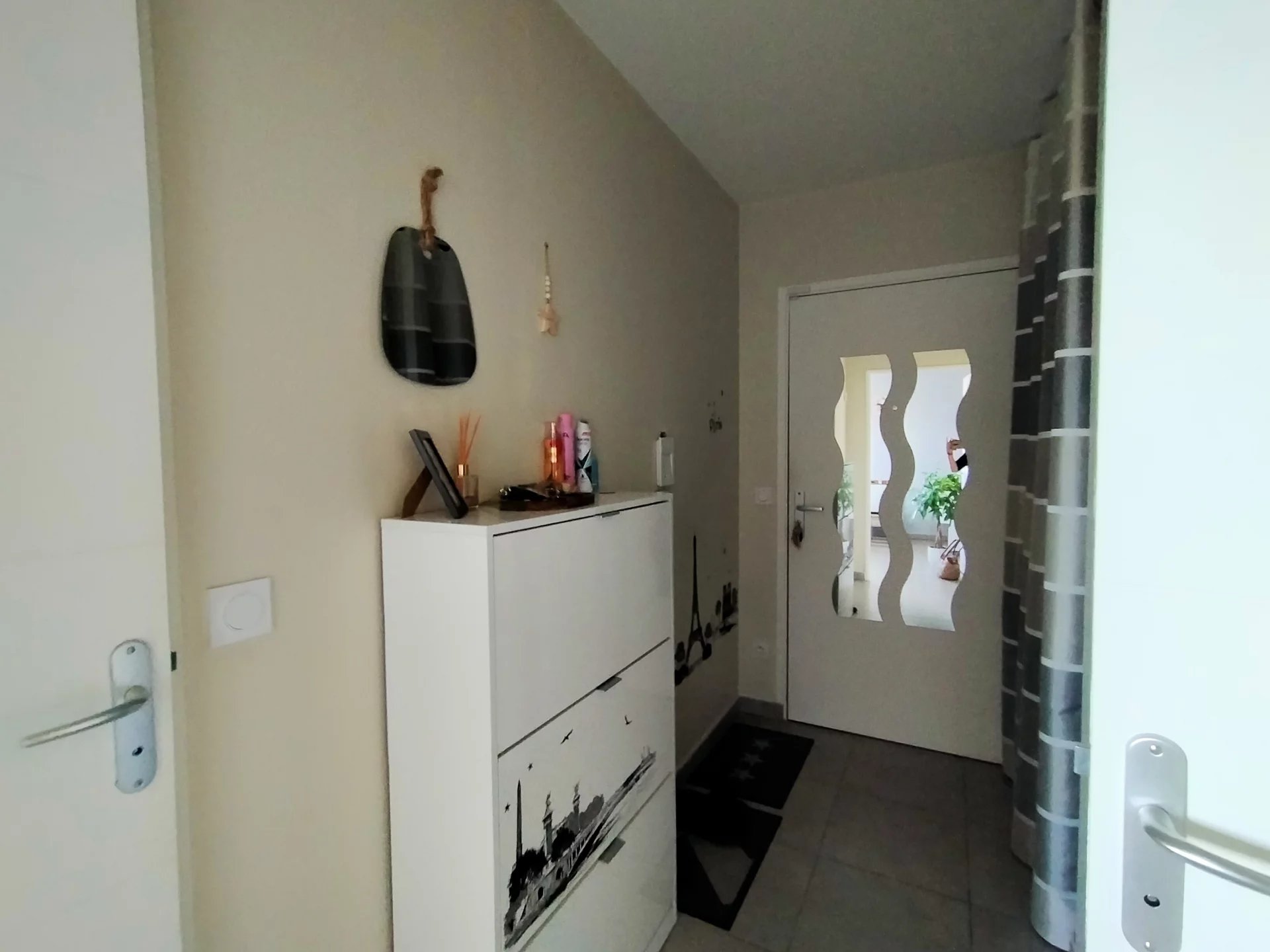 84811766 Location Meyzieu
