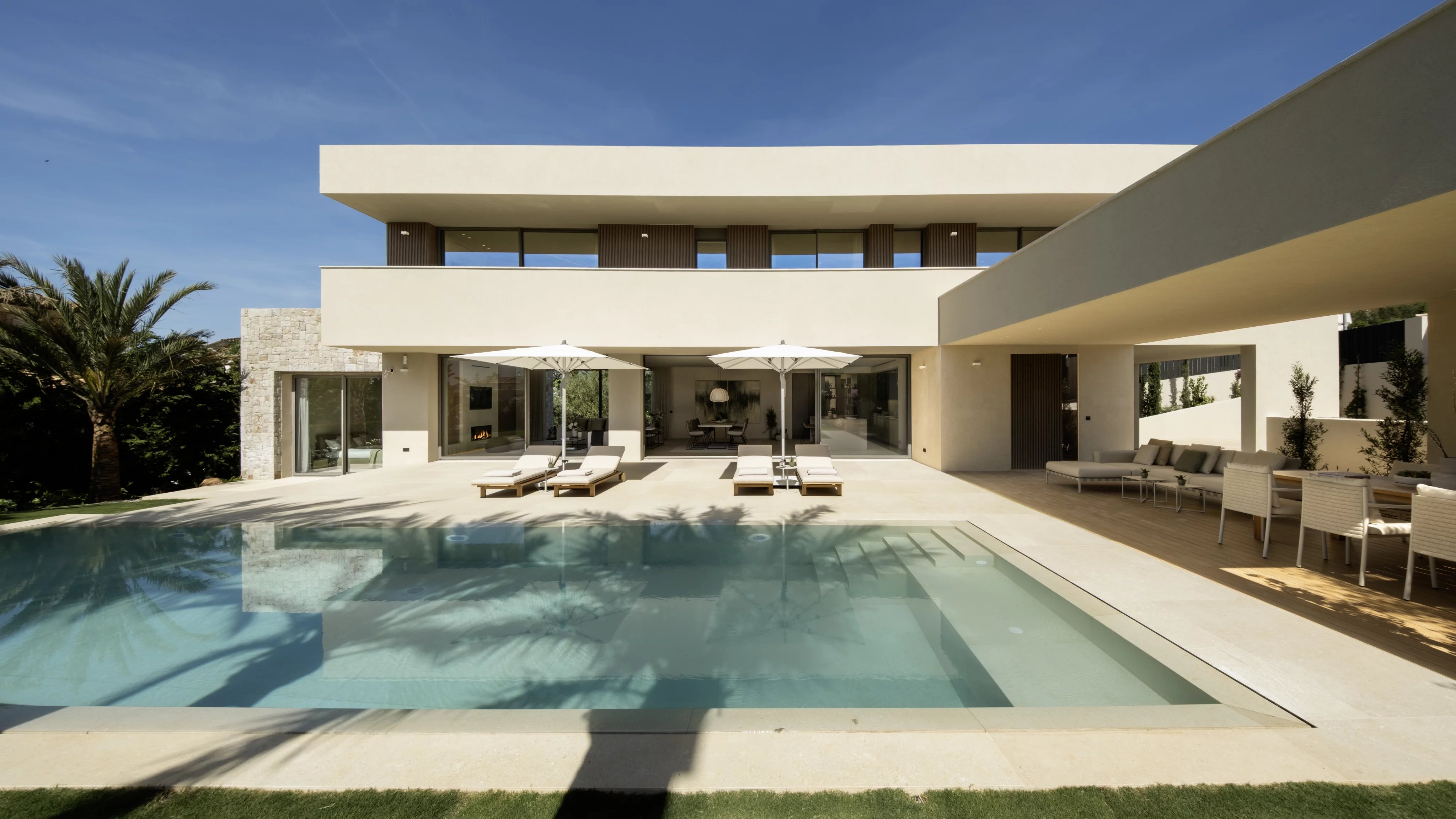 Exclusive Mediterranean-style Villa Surrounded by Nature