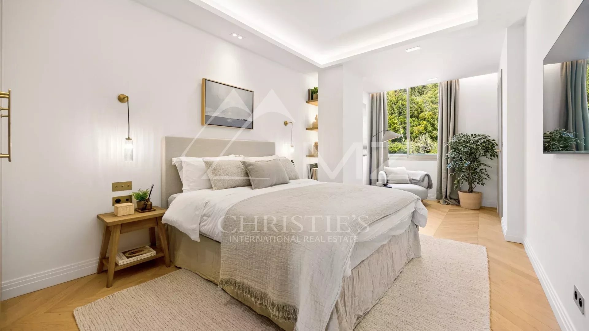 2 Bedroom Apartment/Flat's Image 14