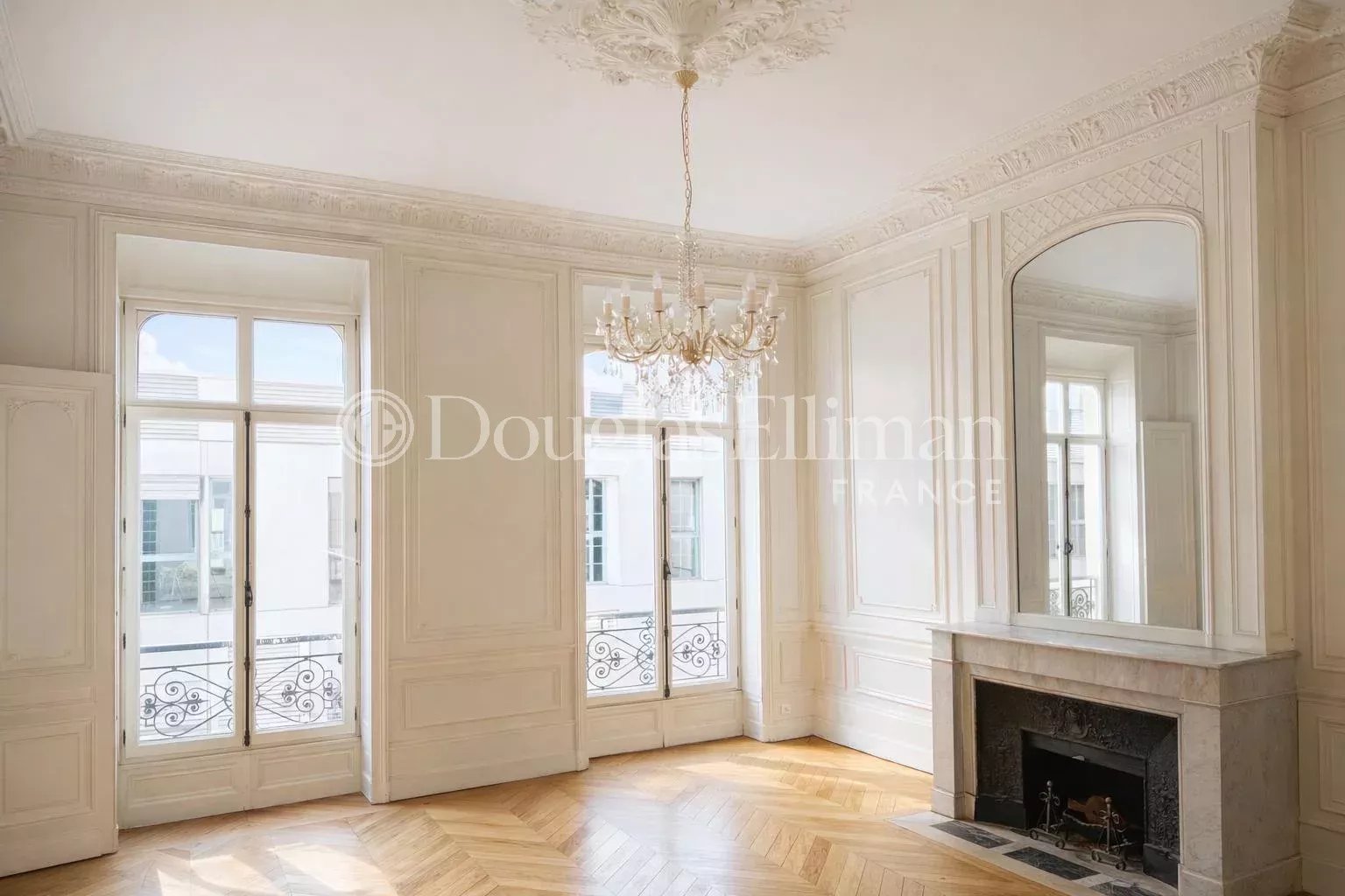 BORDEAUX JARDIN PUBLIC – Magnifique appartement haussmannien - Image nᵒ3
