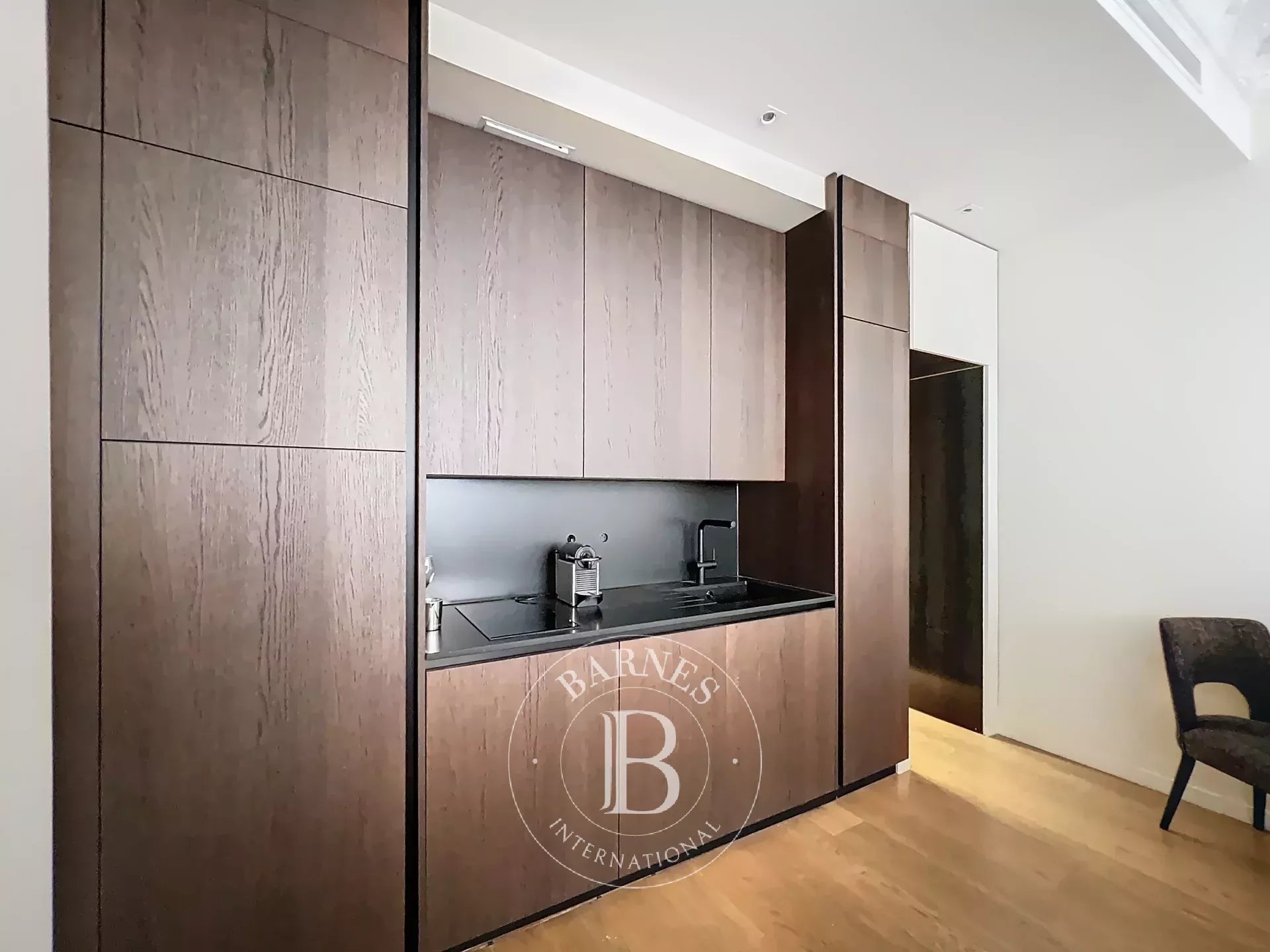 Daire Paris 8ème - picture 6