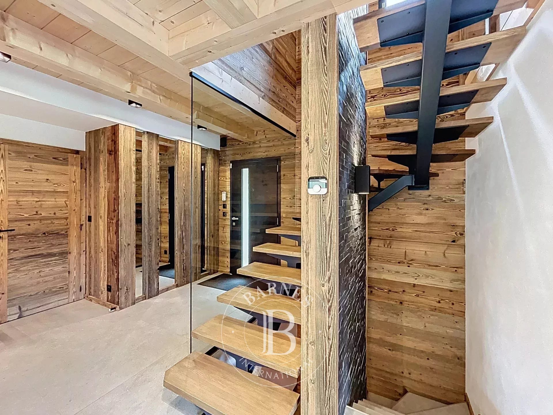 Photo of Châtel – Exceptional Chalet – 230 sqm – Sleeps 10 – Spa, Sauna & Stunning Views