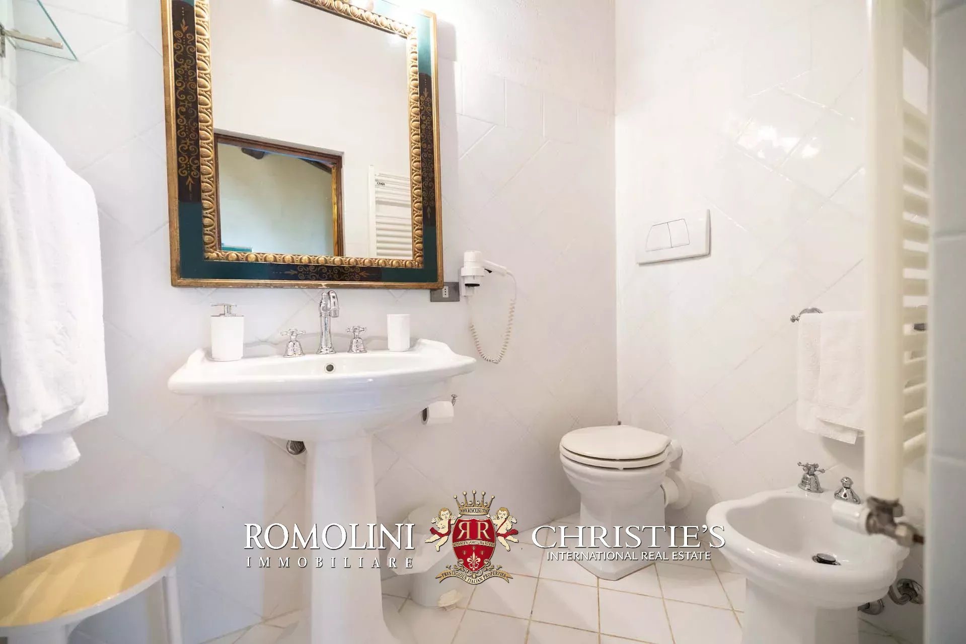 10 Bedroom Villa/Townhouse's Image 62
