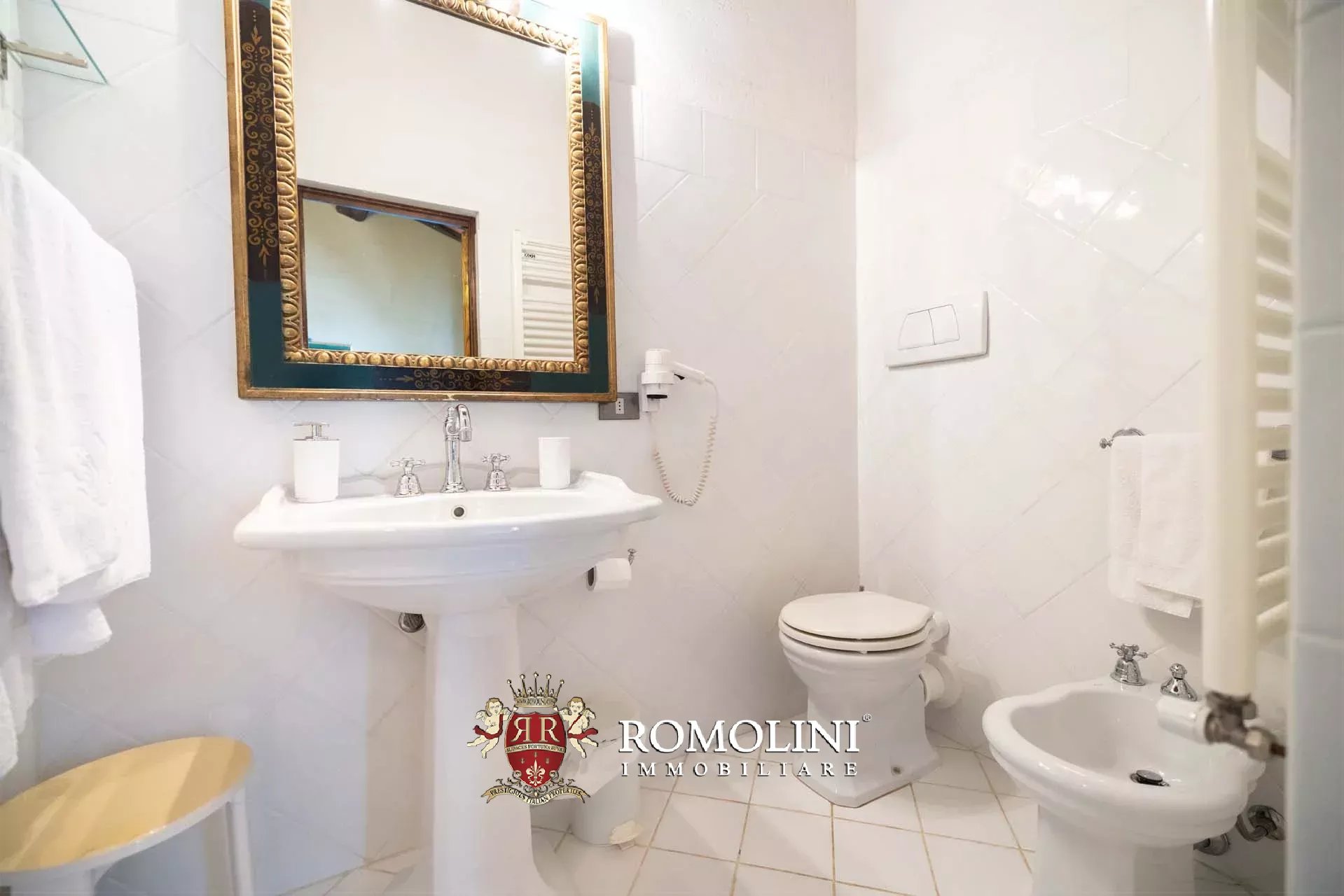 10 Bedroom Villa/Townhouse's Image 62