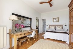 EXCEPTIONAL TOP-FLOOR APARTMENT ON AVENUE DE SUEDE — photo 6 of 7