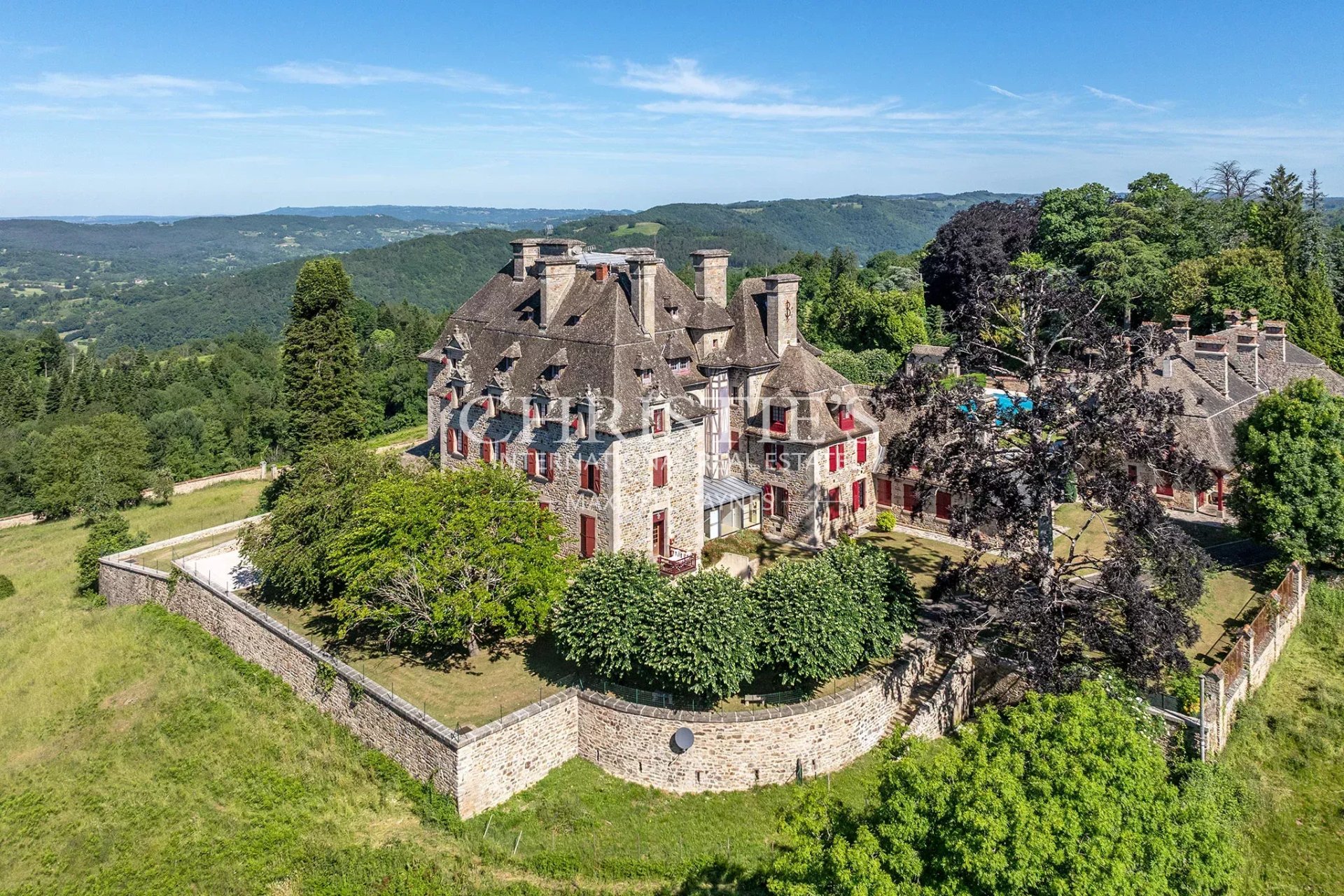 38 Bedroom Chateau's Image 129