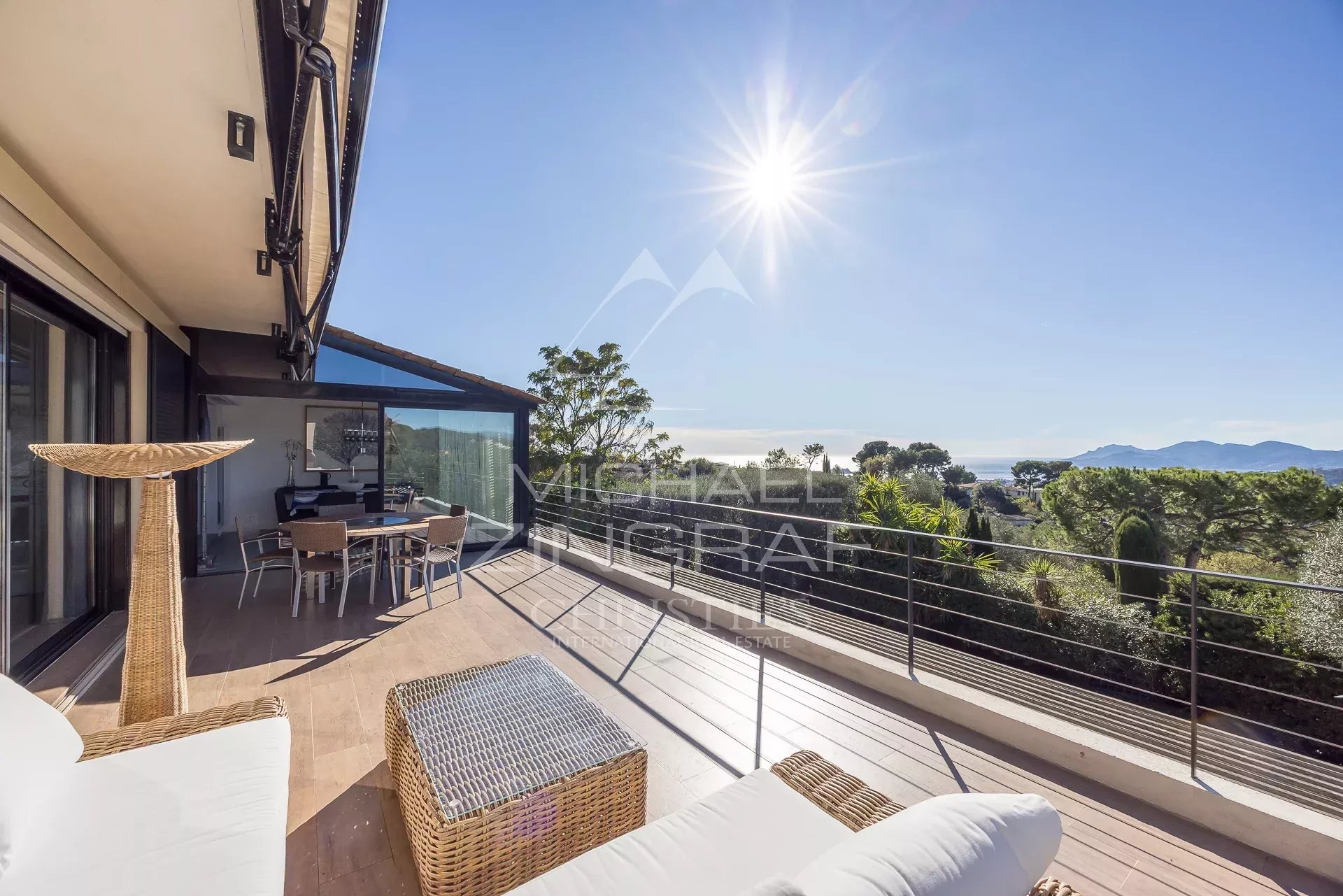 6 Bedroom Villa/Townhouse's Image 6