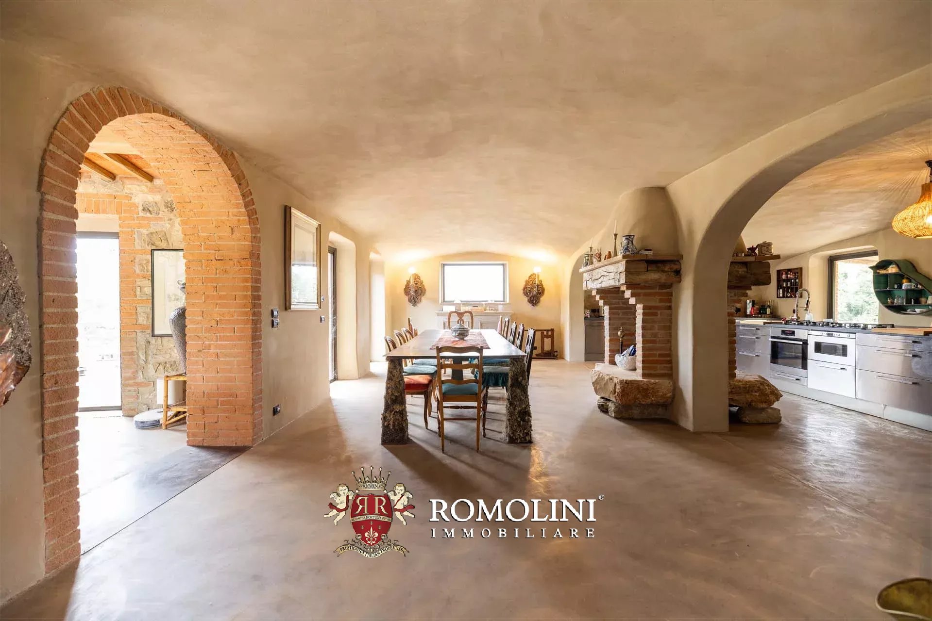 7 Bedroom Villa/Townhouse's Image 18
