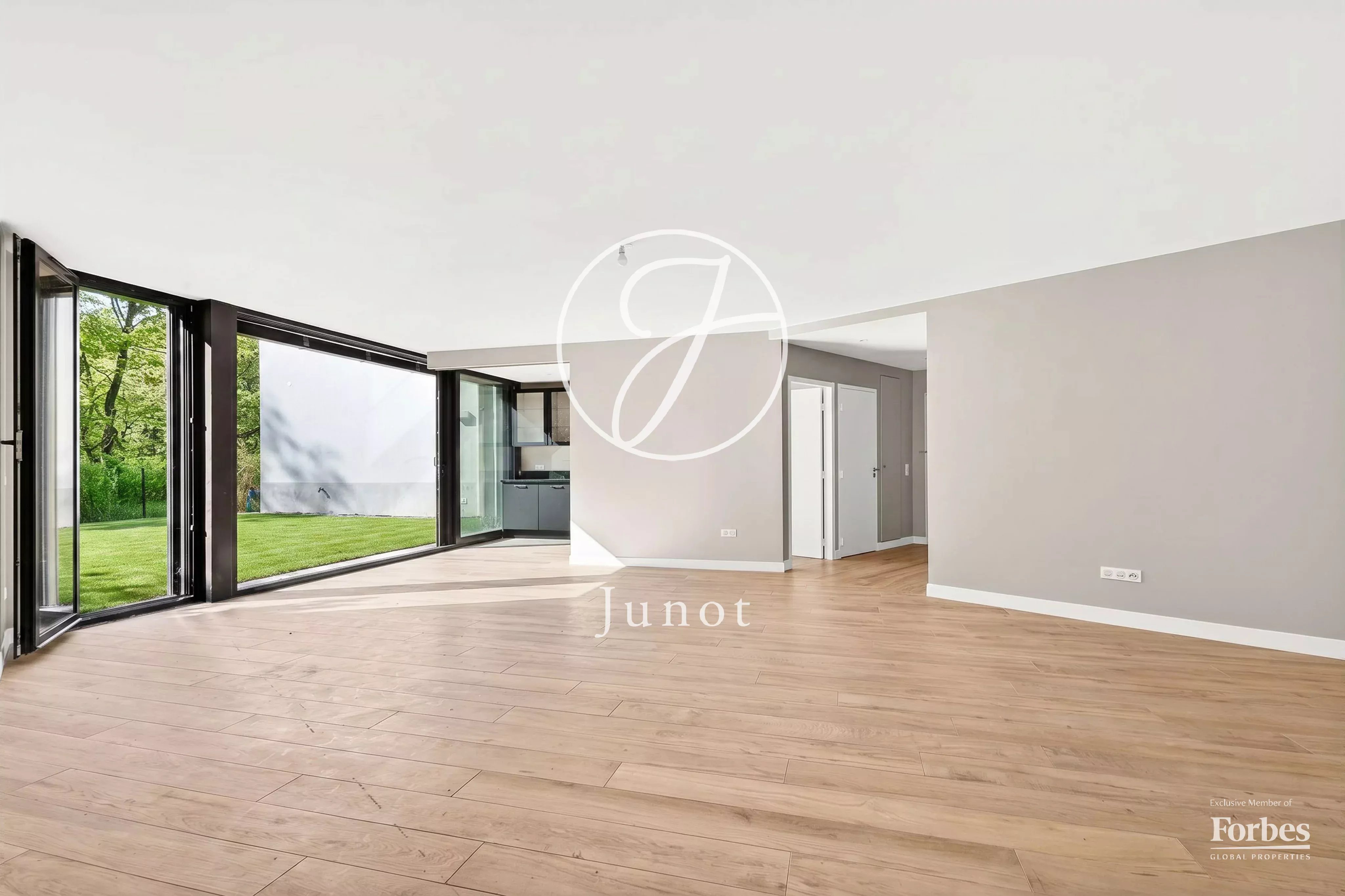 Ville-d'Avray - RUE DE VERSAILLES - Duplex à vendre - 5 pièces - Jardin de 70 m²