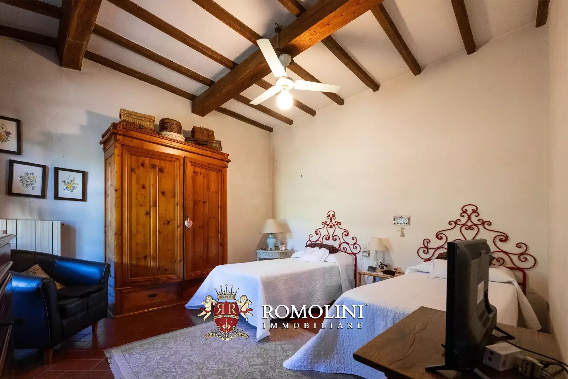 5 Bedroom Villa/Townhouse's Image 20