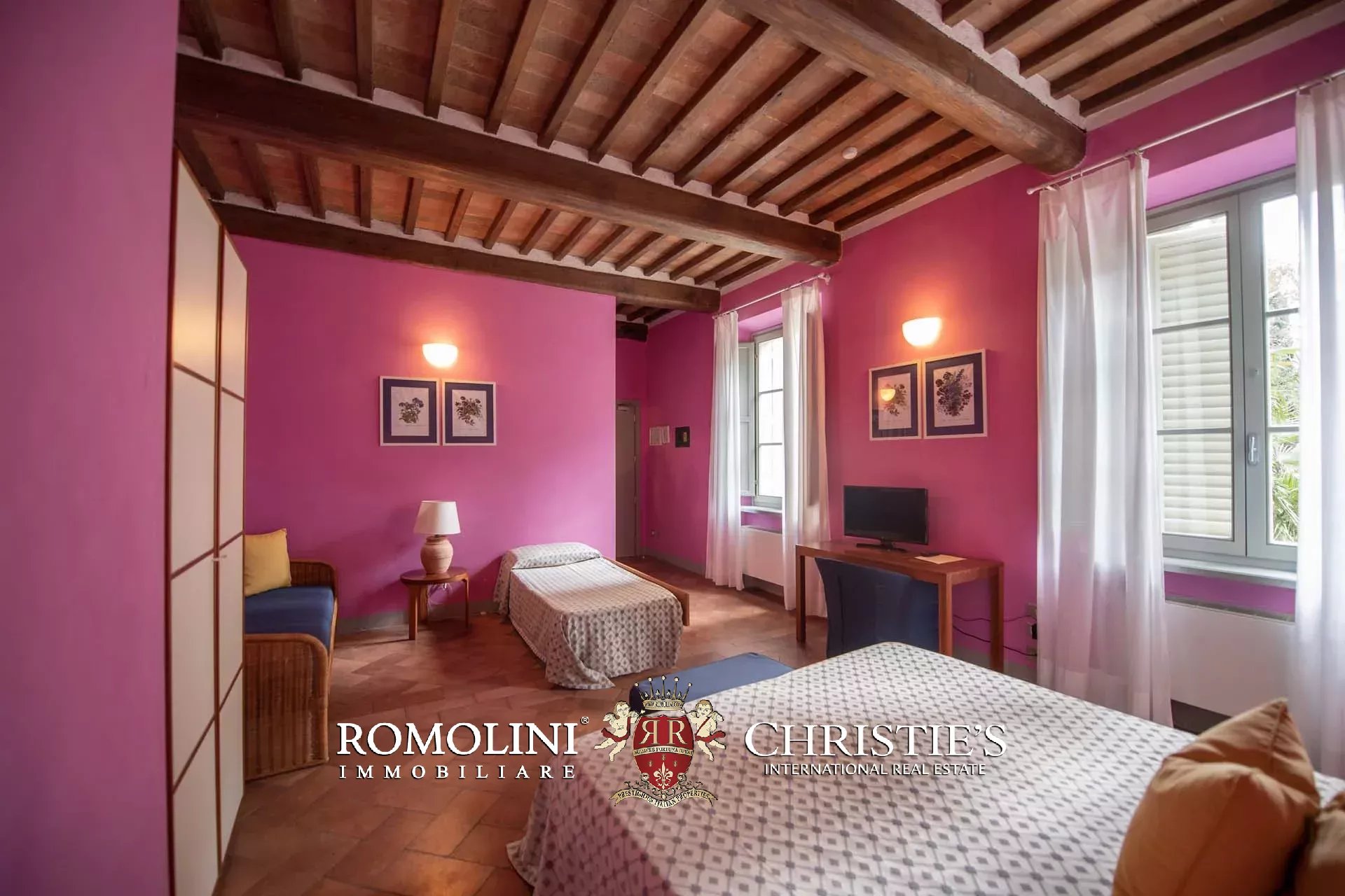 24 Bedroom Villa/Townhouse's Image 29
