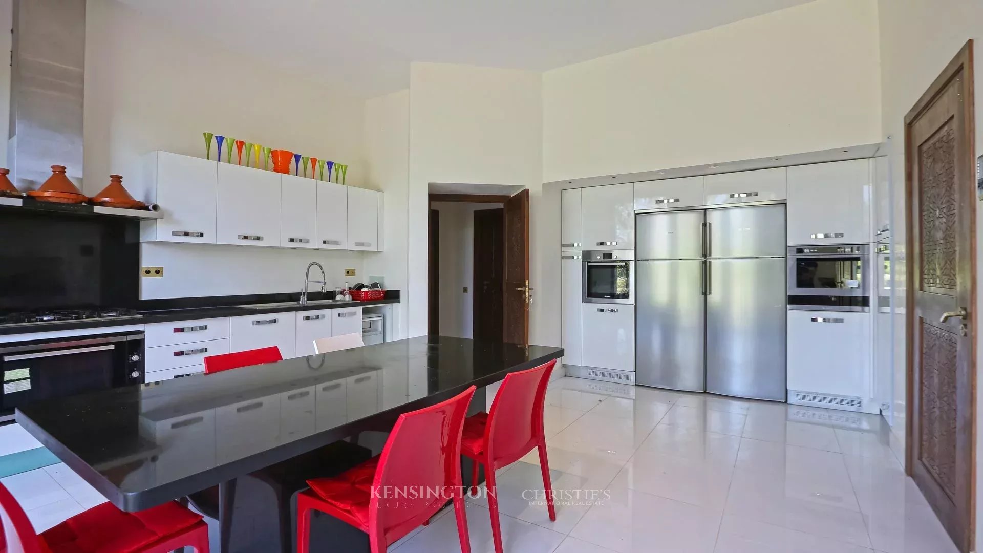 9 Bedroom Villa/Townhouse's Image 3