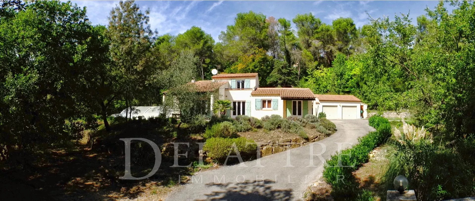 MAISON FAMILIALE 6 PIECES - LE ROURET PROCHE VILLAGE