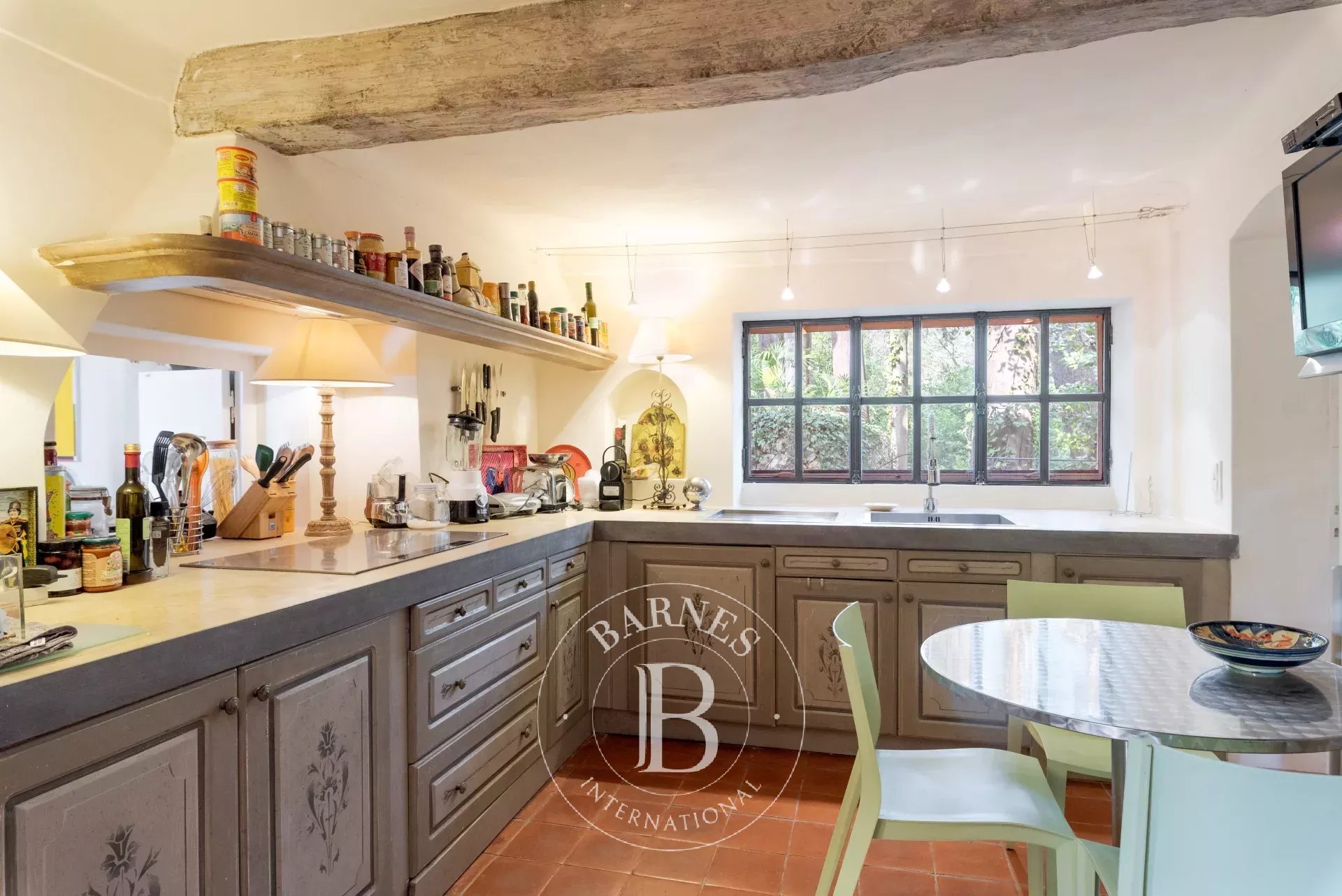 Grasse  - Bastide 5 Pi&egrave;ces 4 Chambres - picture 10