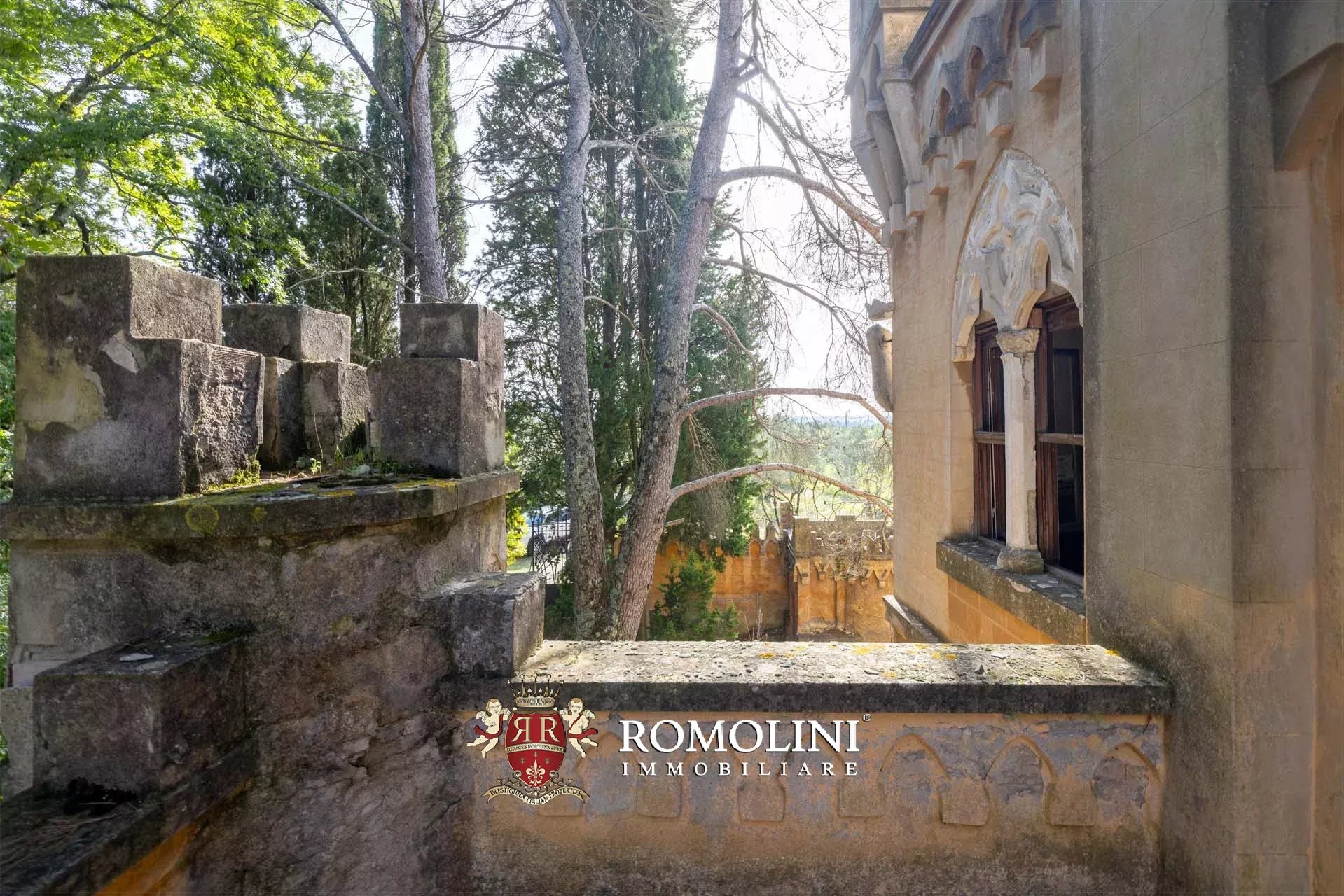 6 Bedroom Chateau's Image 38