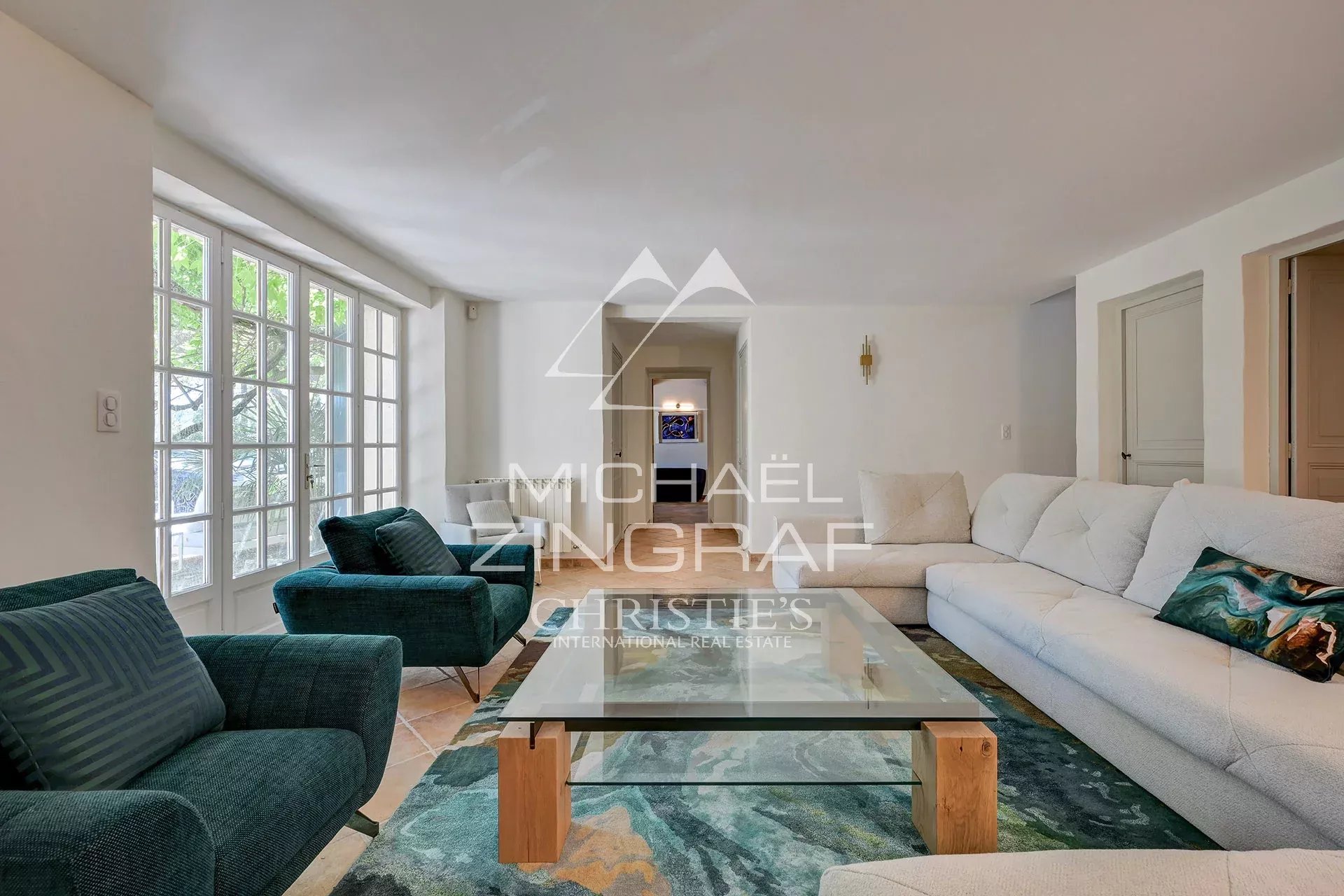 4 Bedroom Villa/Townhouse's Image 5