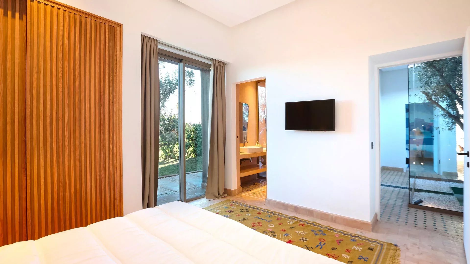 4 Bedroom Villa/Townhouse's Image 20