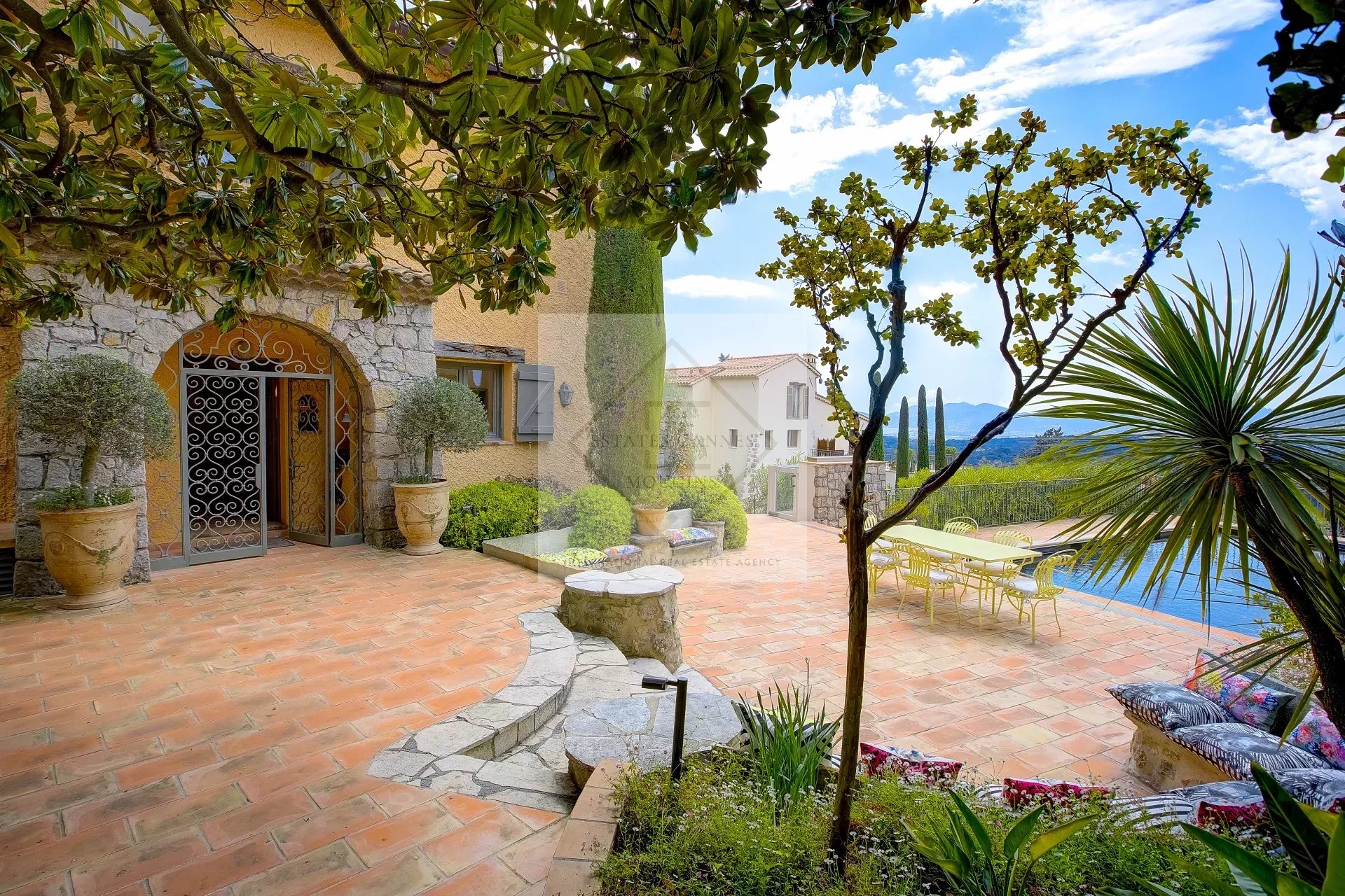 Villa  Provençale Rénovée au centre Mougins — photo 14