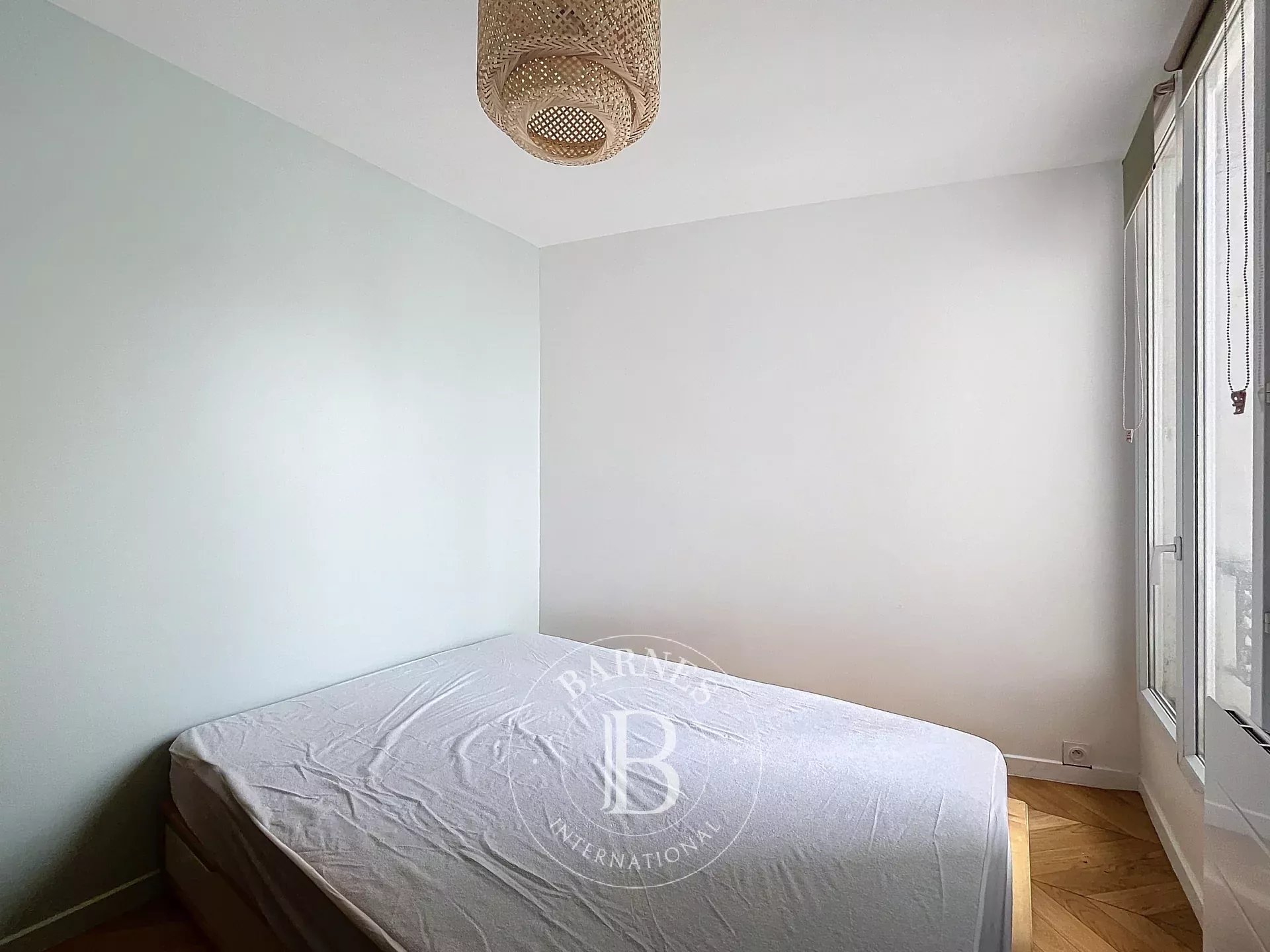 Daire Paris 9ème - picture 5