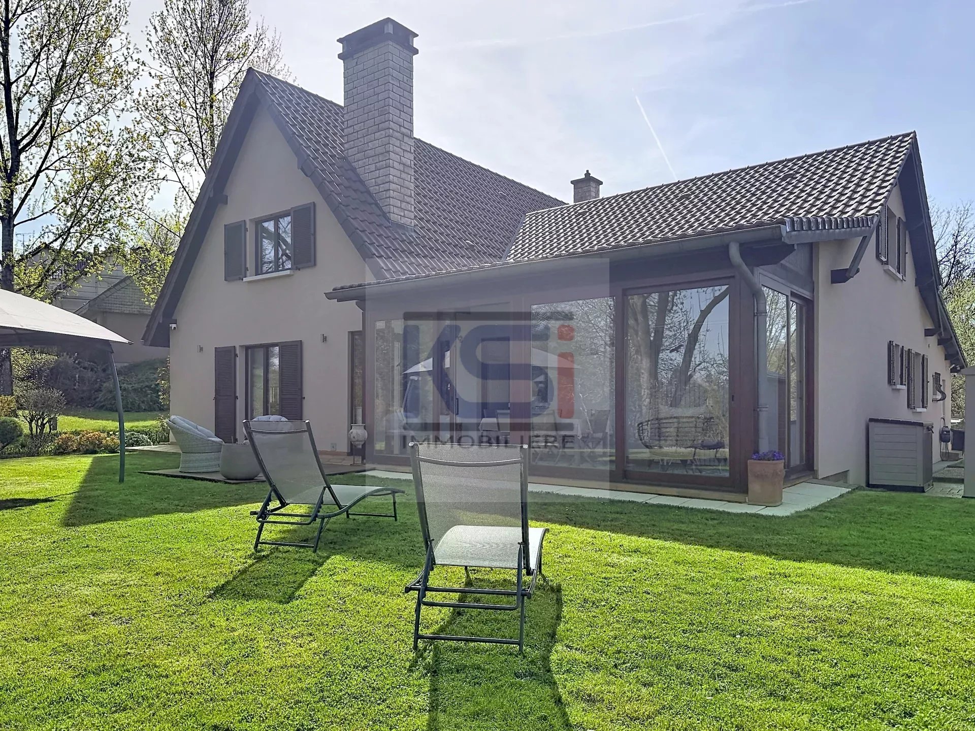 Villa à Schouweiler