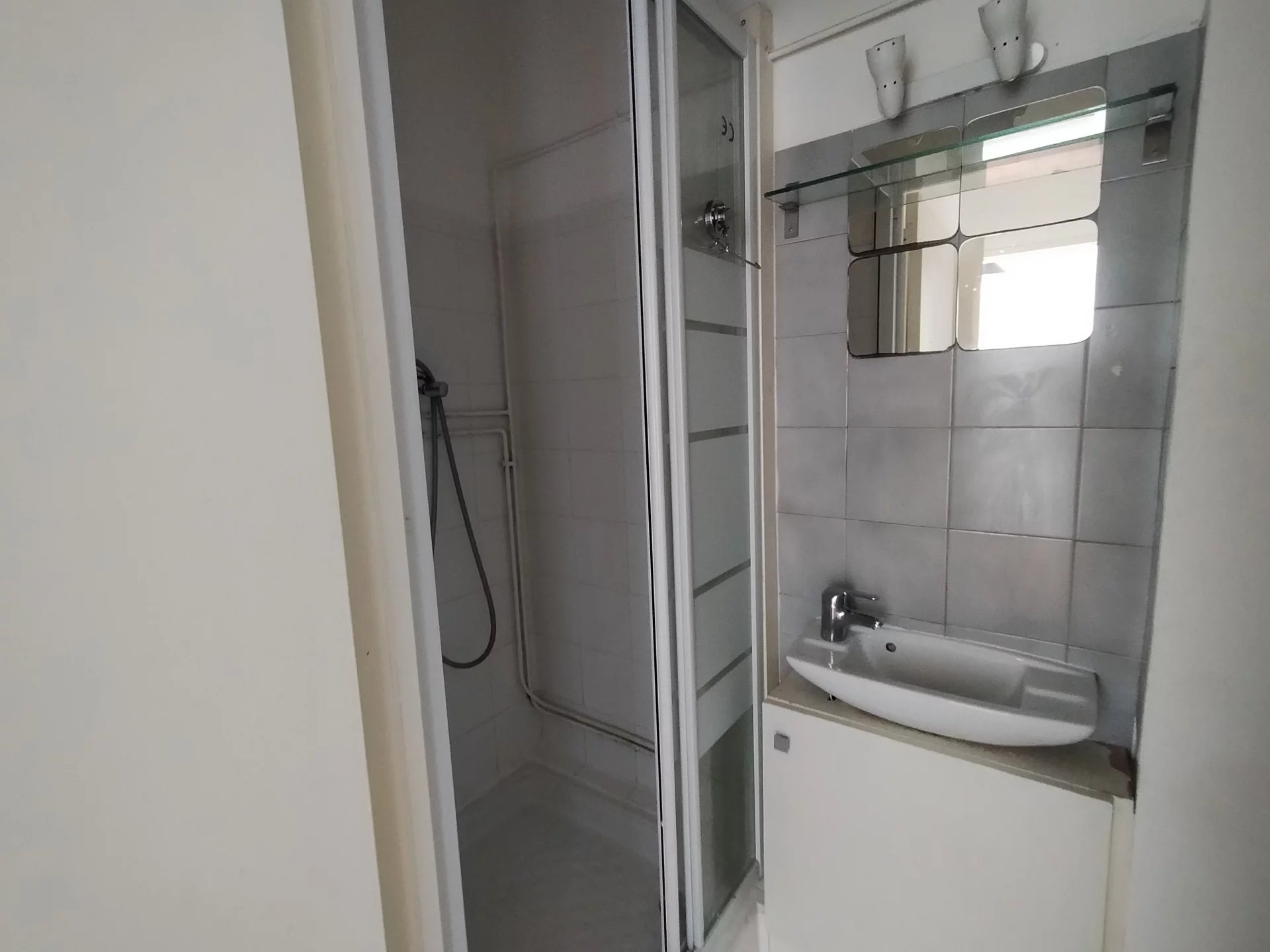84827903 Location Lyon 7ème