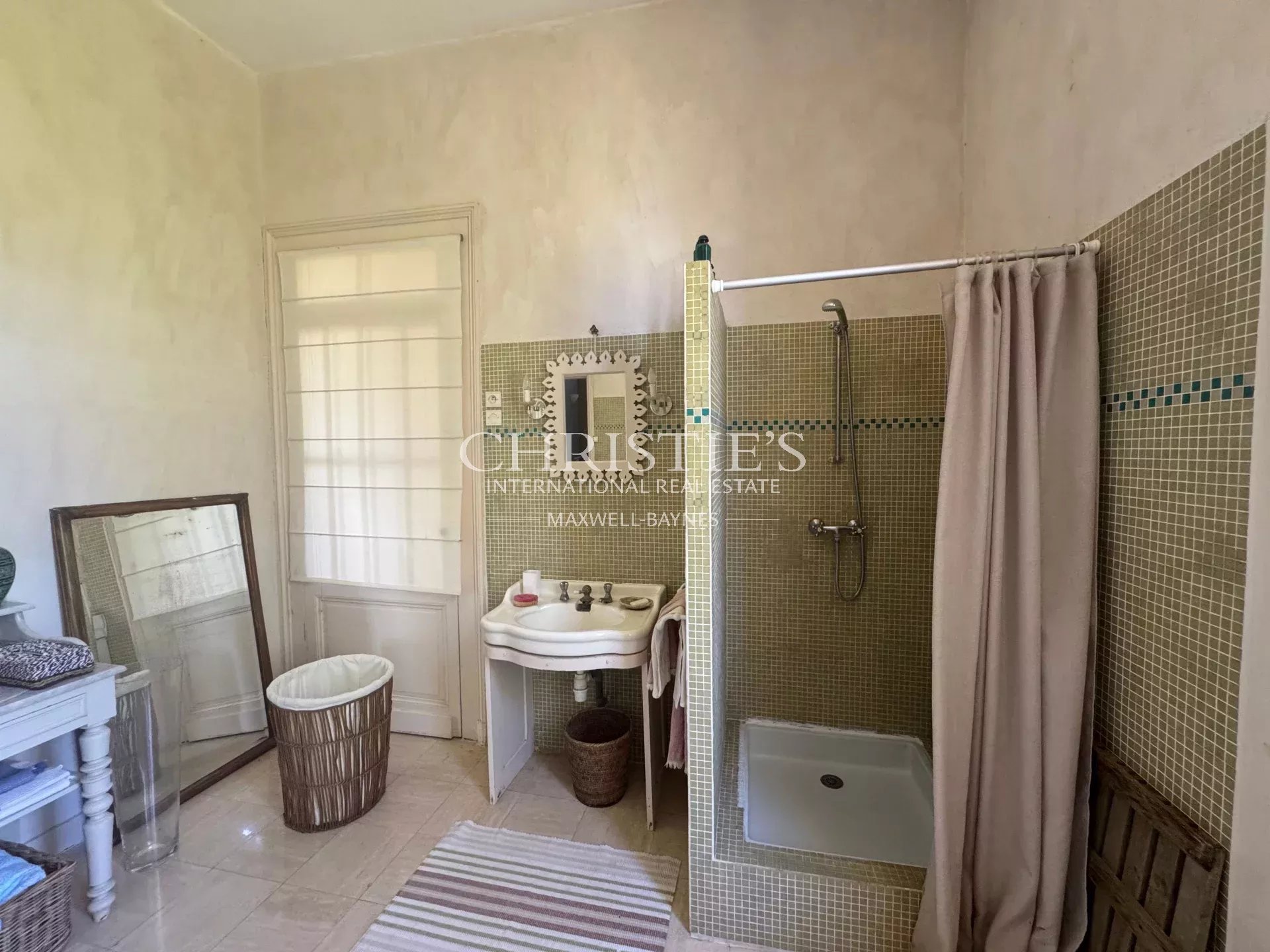 4 Bedroom Villa/Townhouse's Image 20