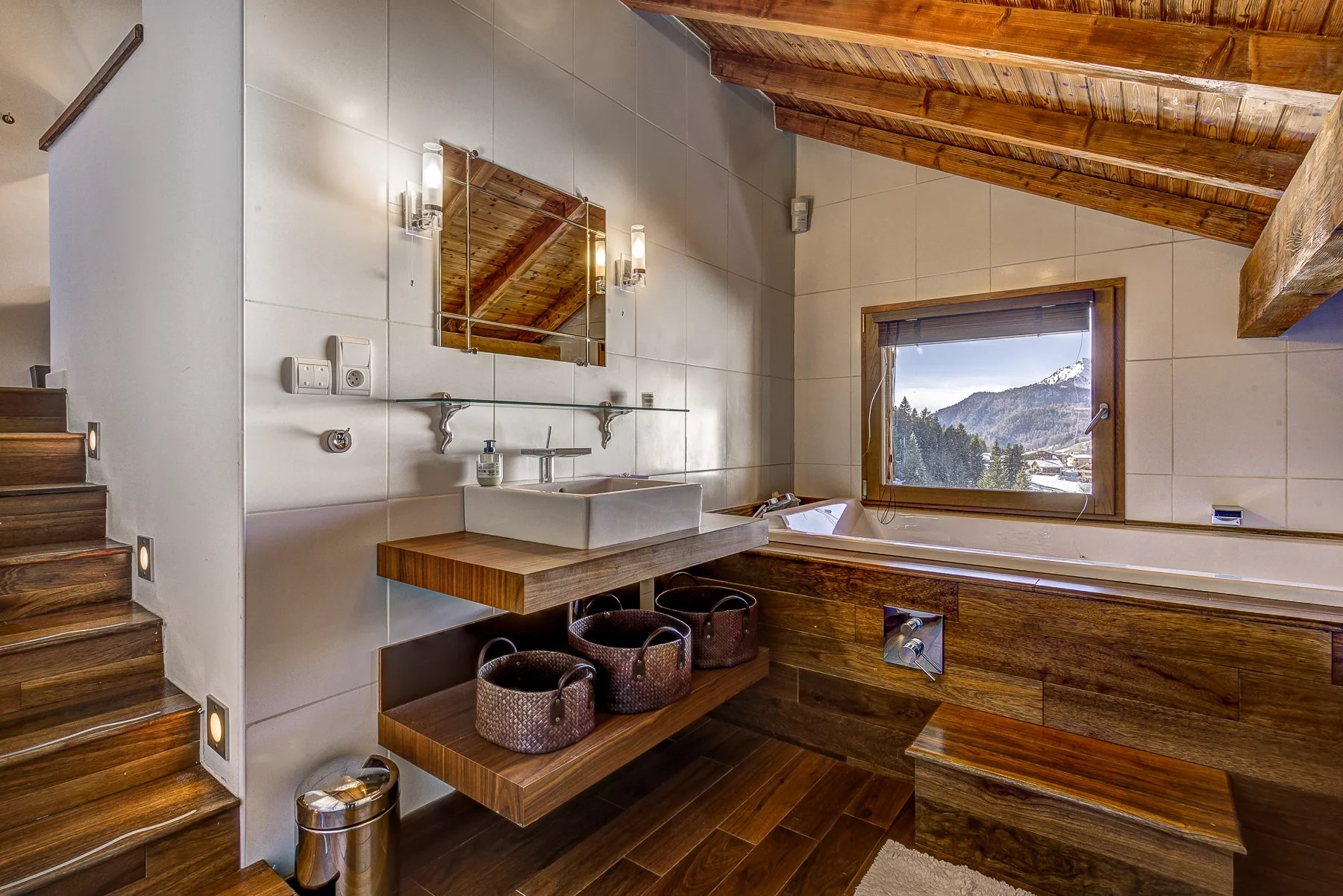 Photo of LES GETS - 5 bedroom chalet in Les Gets