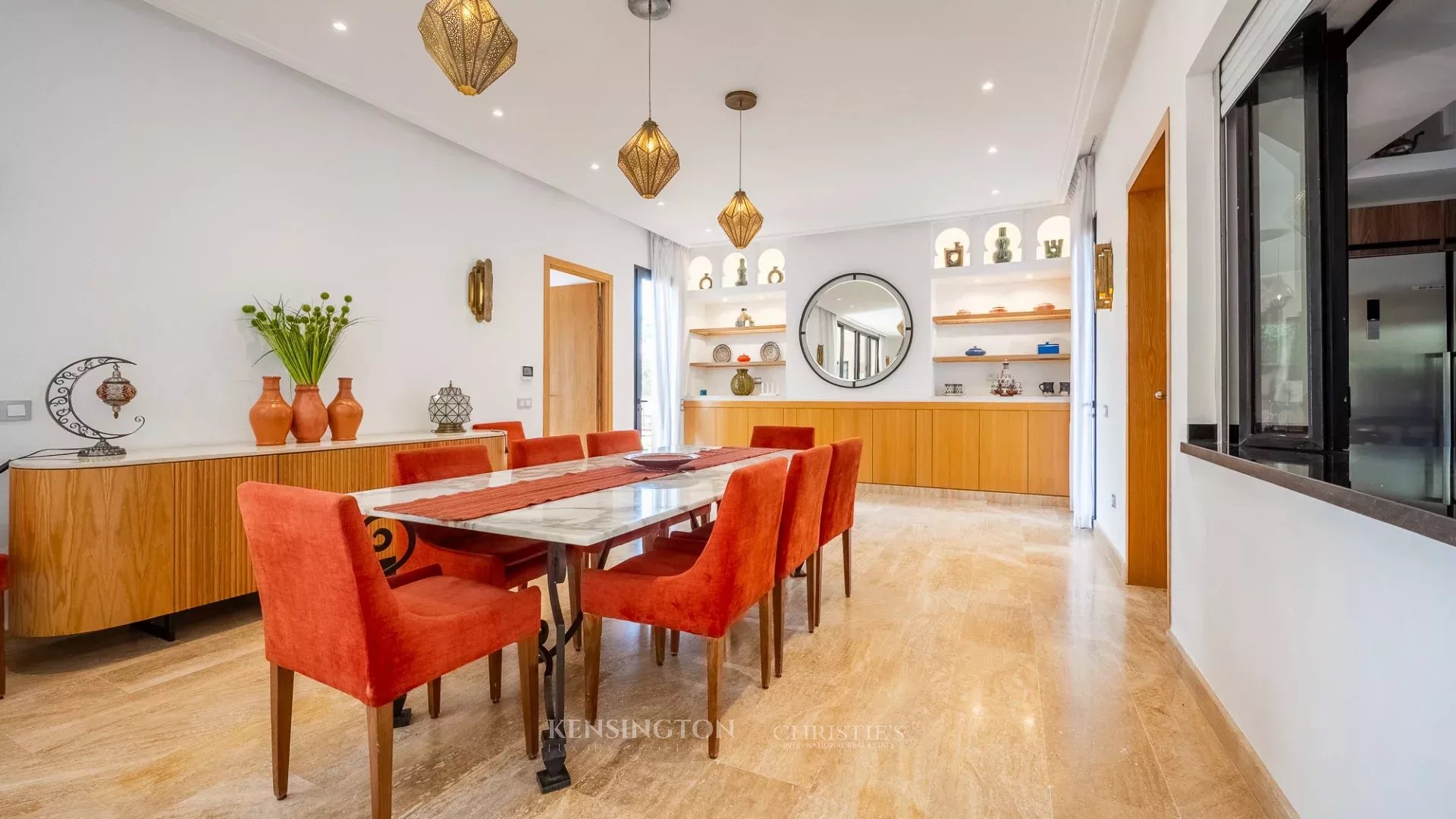 6 Bedroom Villa/Townhouse's Image 5
