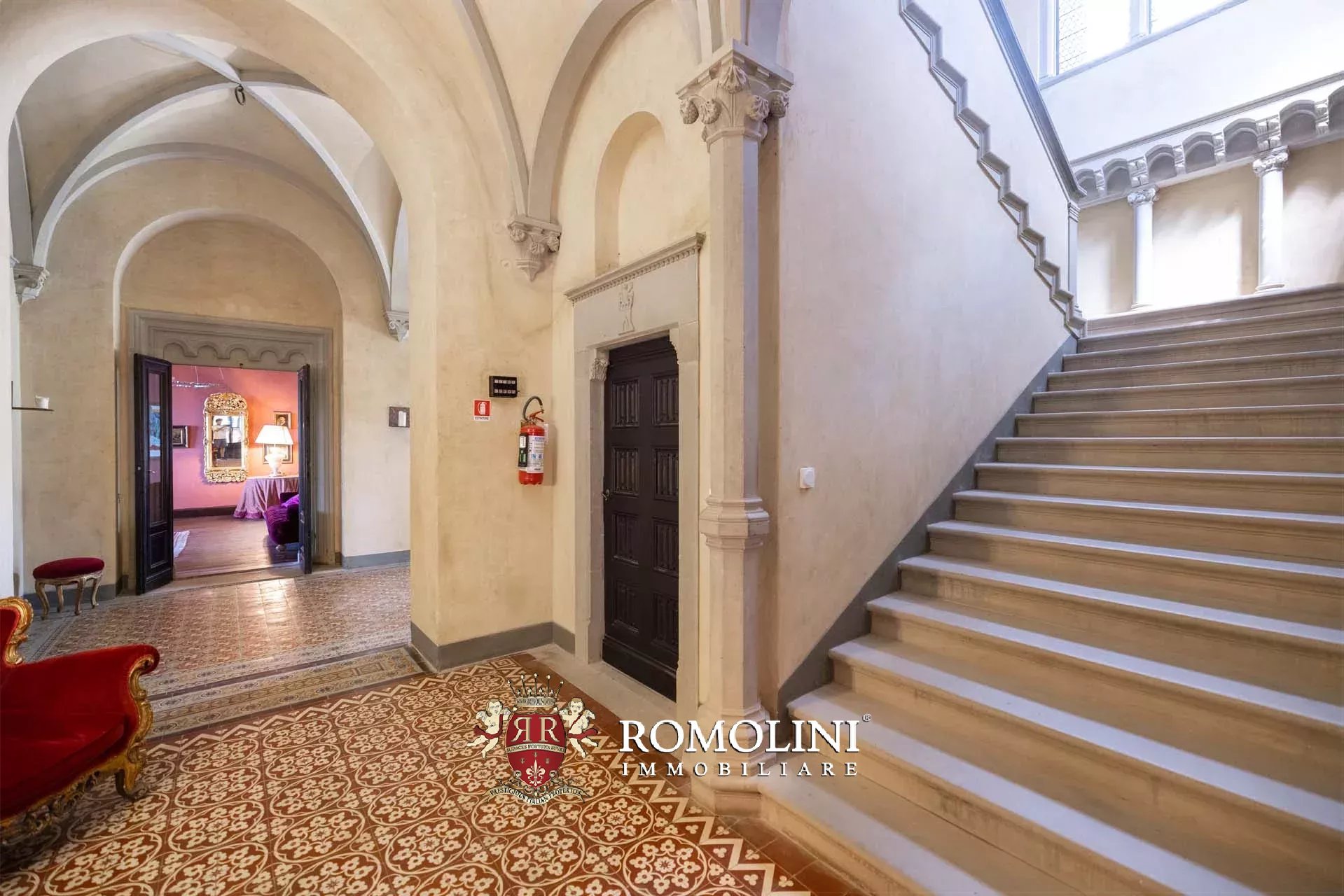 35 Bedroom Chateau's Image 29