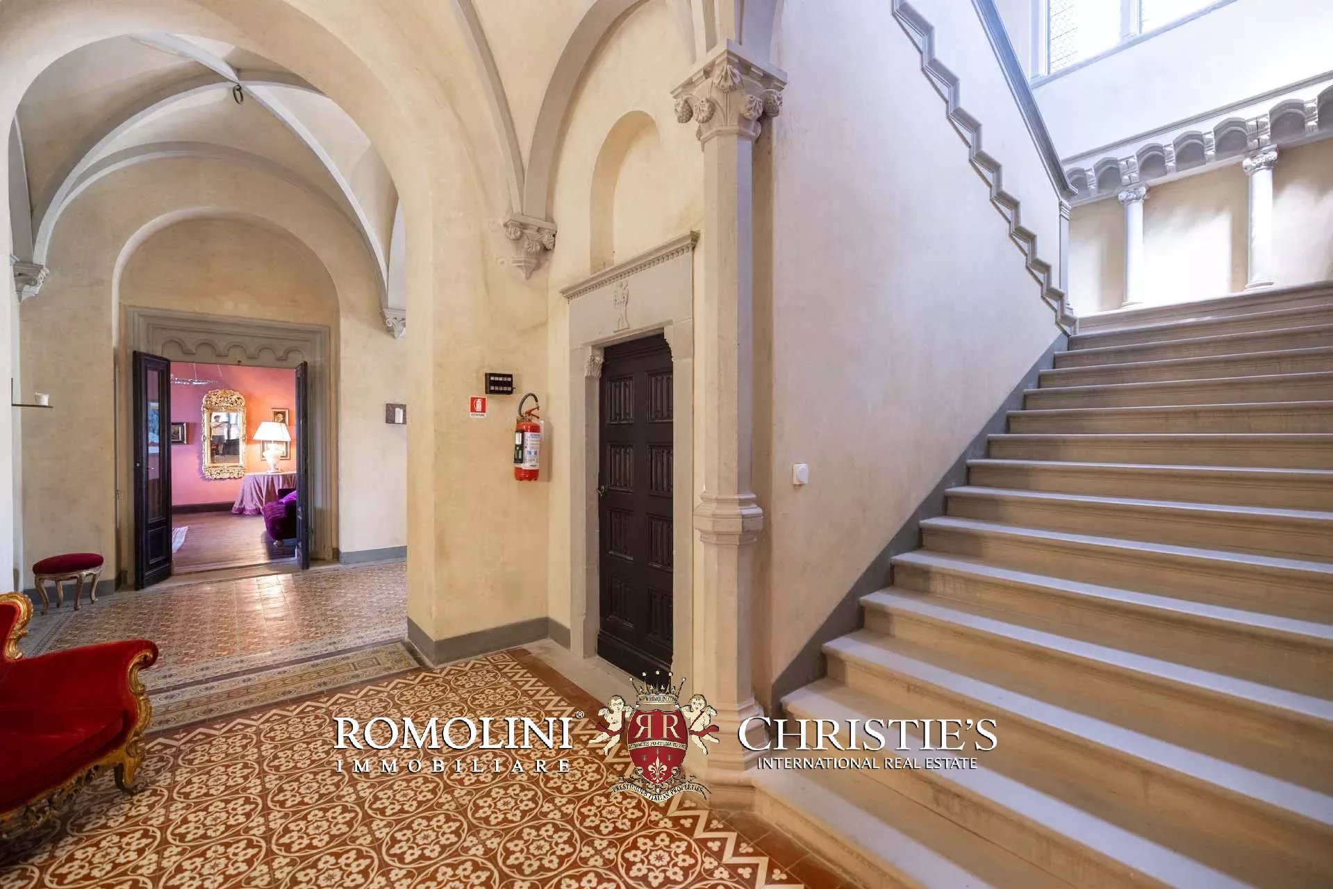 35 Bedroom Chateau's Image 29