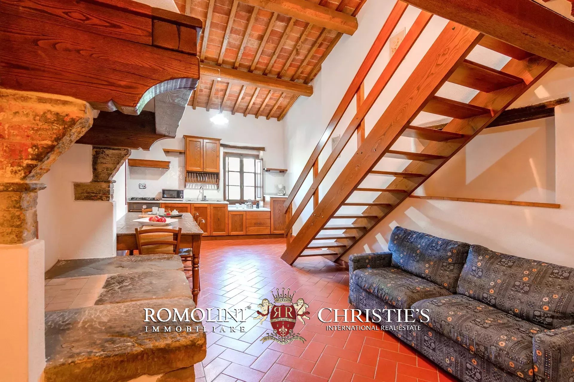 8 Bedroom Villa/Townhouse's Image 42