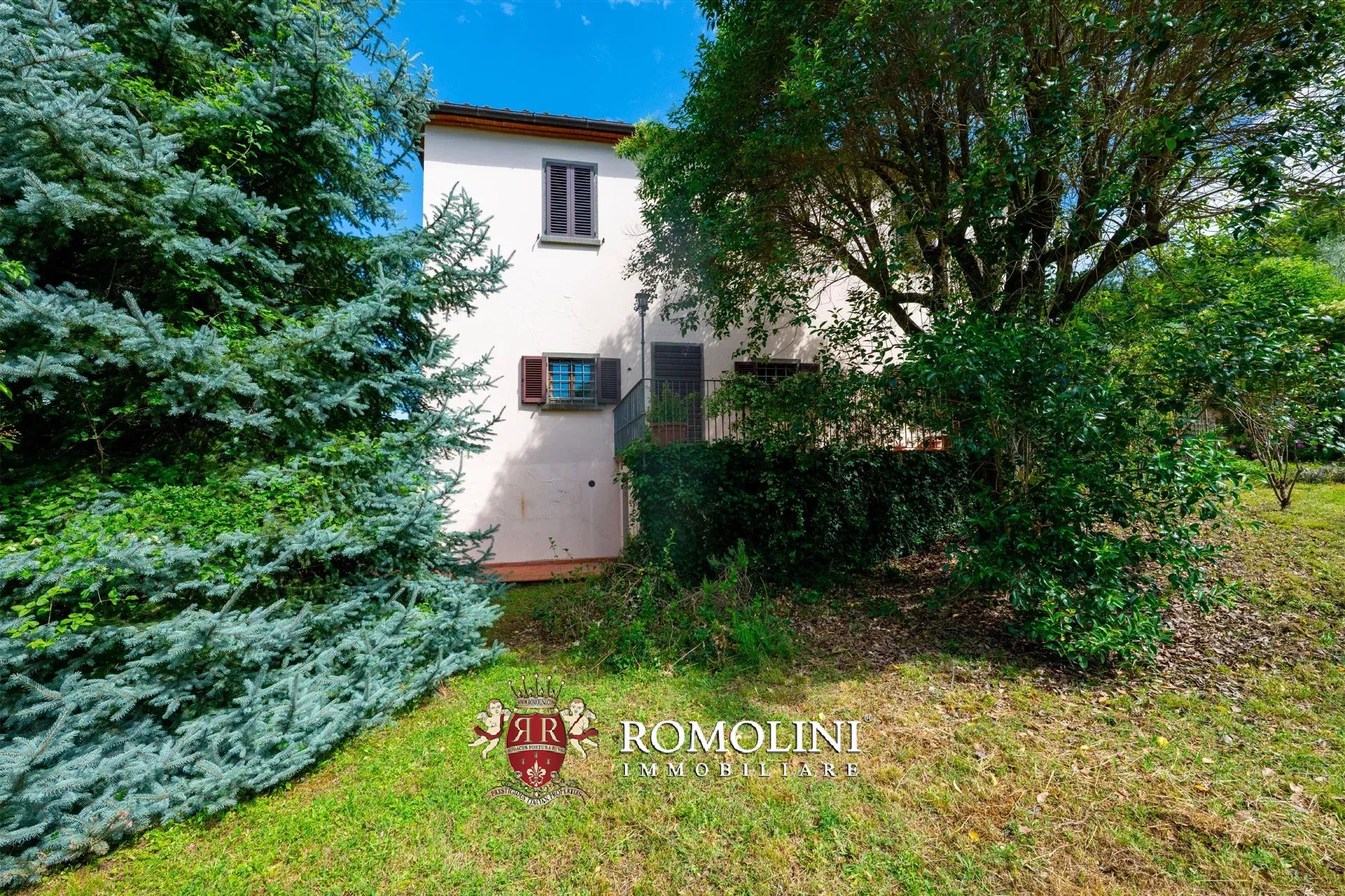 6 Bedroom Villa/Townhouse's Image 16