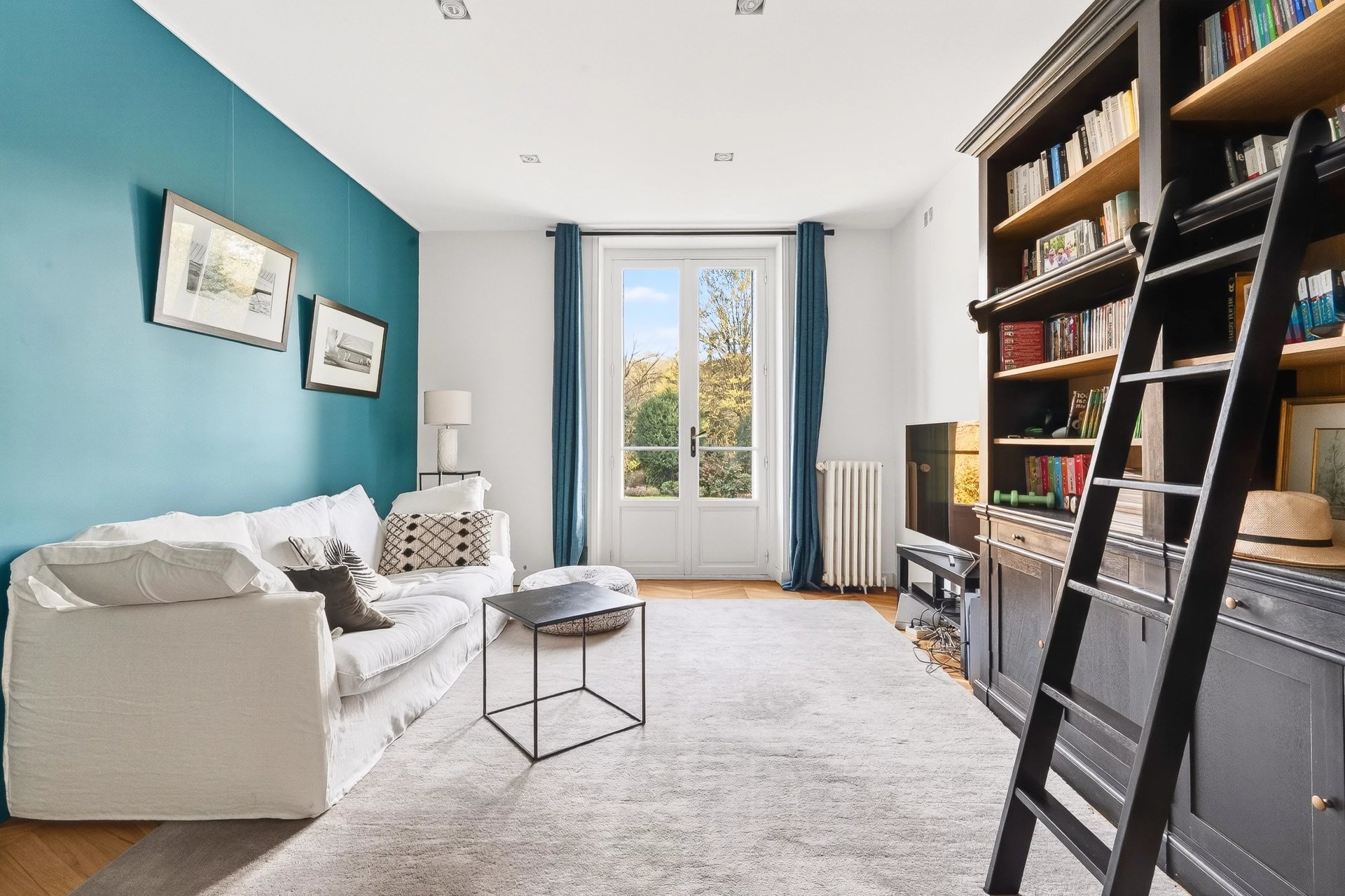 6 Bedroom Villa/Townhouse's Image 13